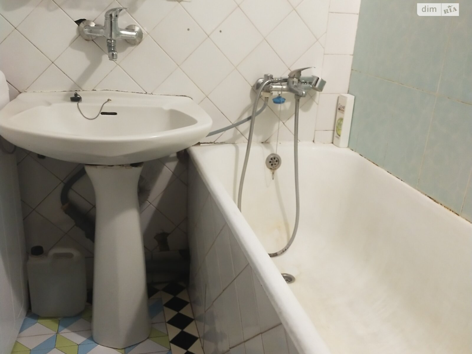 Продажа двухкомнатной квартиры в Одессе, на ул. Махачкалинская 1, район Пересыпский фото 1 Продажа двухкомнатной квартиры в Одессе, на ул. Махачкалинская 1, район Пересыпский фото 1