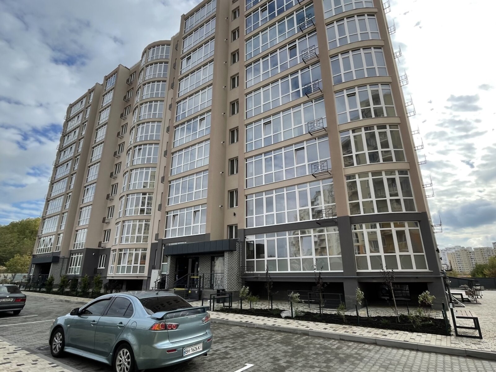 Продаж трикімнатної квартири в Одесі, на вул. Палія Семена 21, район Пересипський фото 1