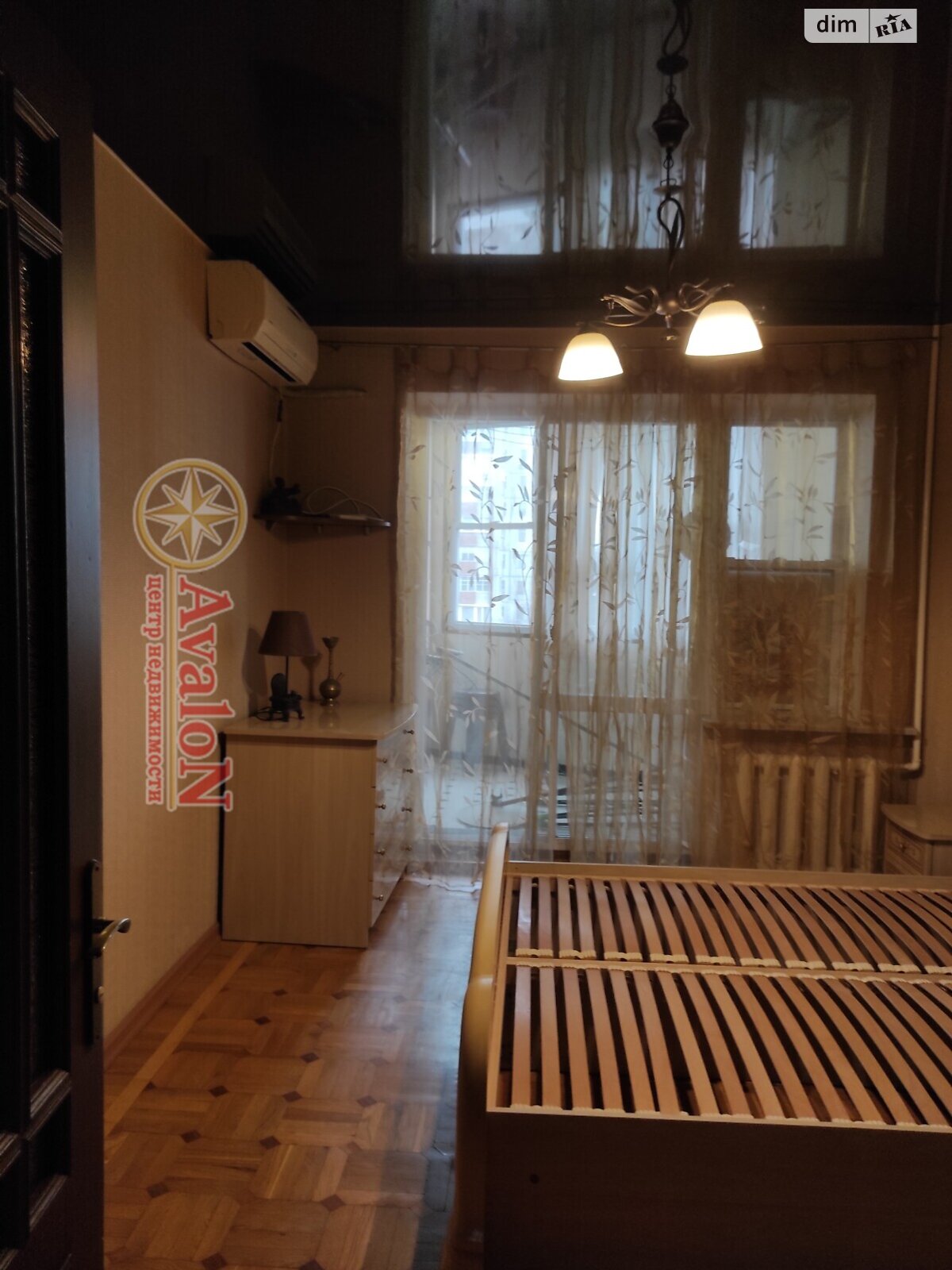 Продаж трикімнатної квартири в Одесі, на просп. Добровольського 79А, район Пересипський фото 1