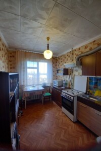 Продажа трехкомнатной квартиры в Одессе, на ул. Владислава Бувалкина, район Пересыпский фото 2