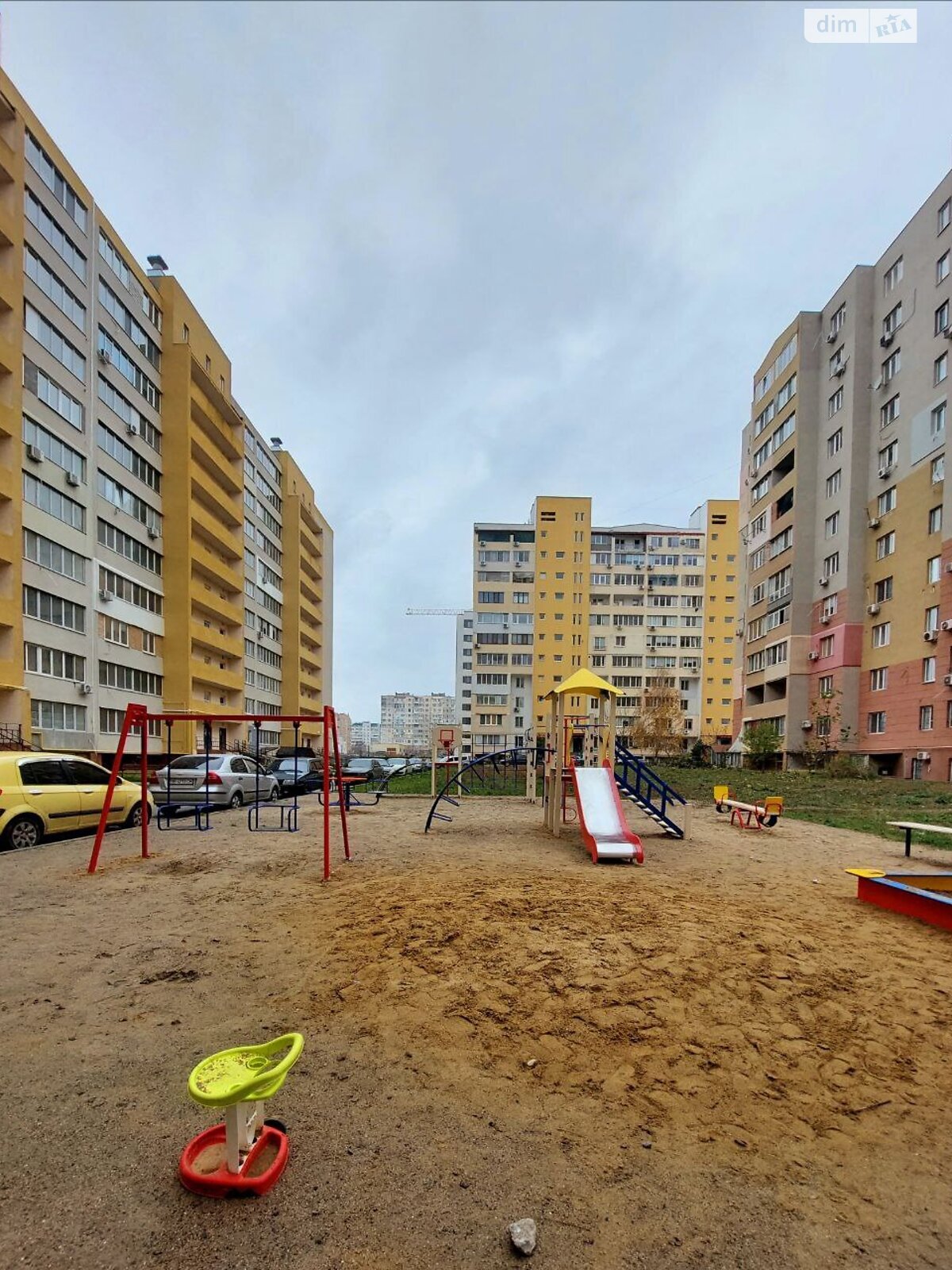 Продажа двухкомнатной квартиры в Одессе, на ул. Академика Сахарова, район Пересыпский фото 1 Продажа двухкомнатной квартиры в Одессе, на ул. Академика Сахарова, район Пересыпский фото 1