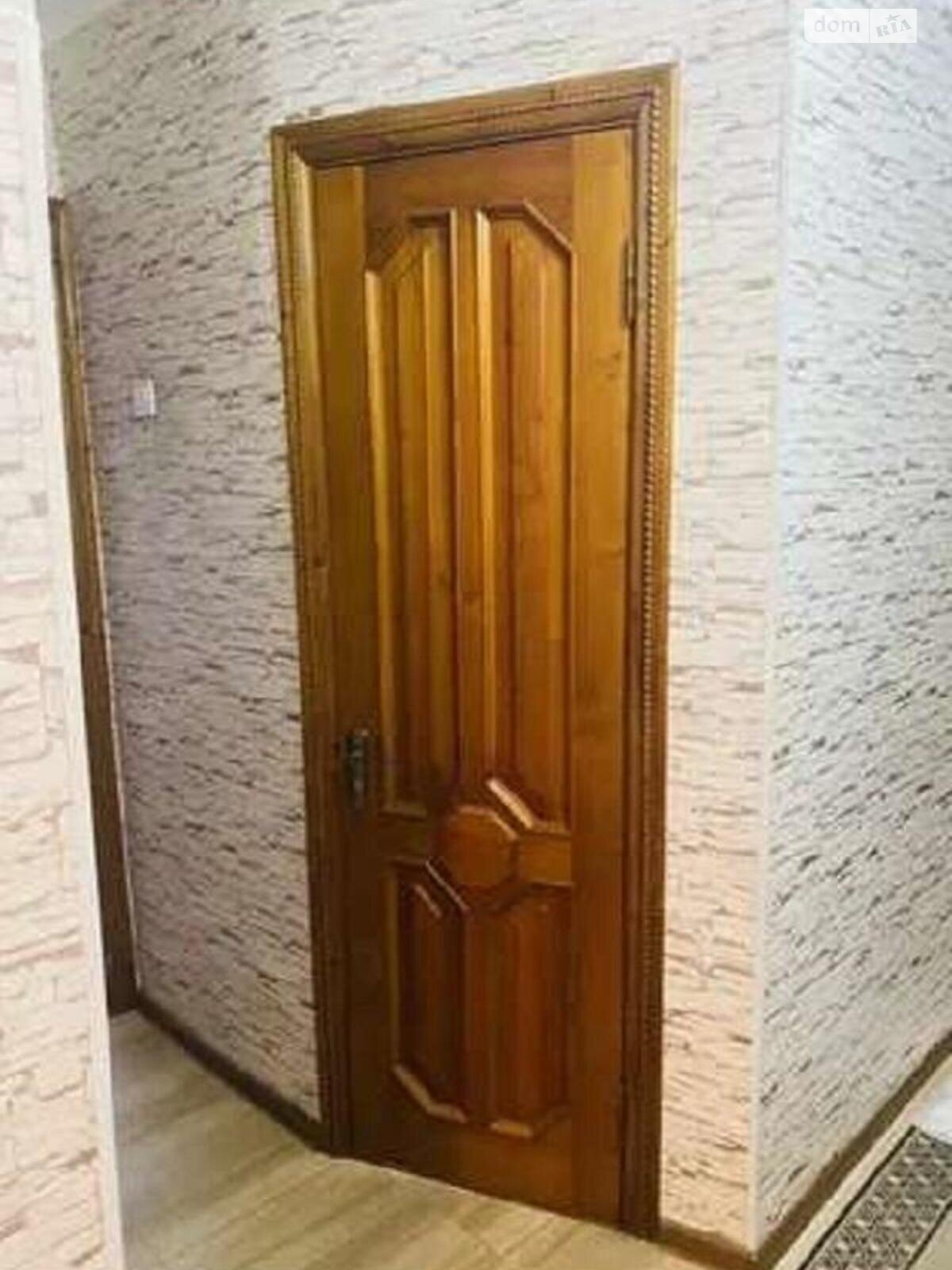 Продажа трехкомнатной квартиры в Одессе, на 10-я ул. Пересыпская 1, район Большевик фото 1