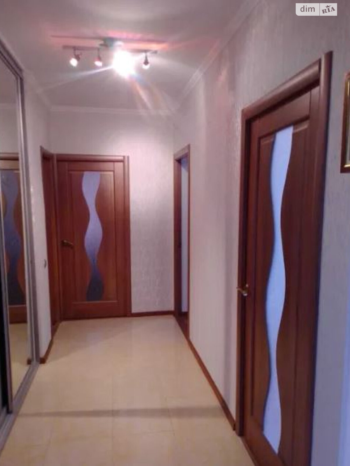 Продаж трикімнатної квартири в Одесі, на вул. Академіка Сахарова, район Пересипський фото 1 Продаж трикімнатної квартири в Одесі, на вул. Академіка Сахарова, район Пересипський фото 1