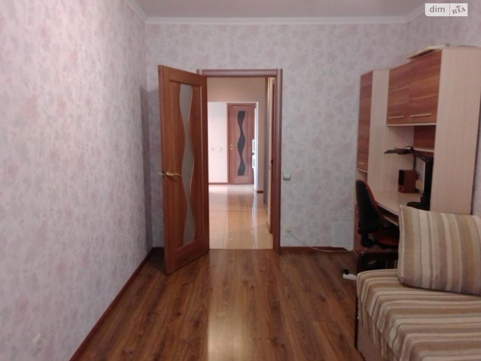 Продажа трехкомнатной квартиры в Одессе, на ул. Академика Сахарова 42, район Пересыпский фото 1 Продажа трехкомнатной квартиры в Одессе, на ул. Академика Сахарова 42, район Пересыпский фото 1