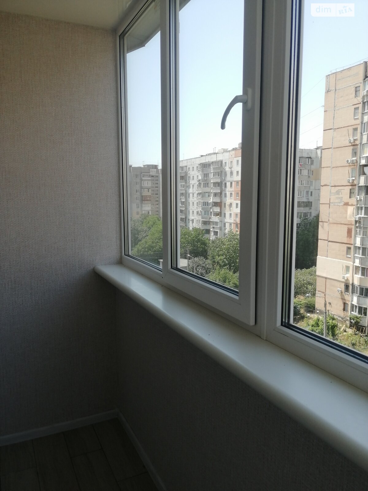 Продажа трехкомнатной квартиры в Одессе, на ул. Академика Сахарова, кв. 75, район Пересыпский фото 1 Продажа трехкомнатной квартиры в Одессе, на ул. Академика Сахарова, кв. 75, район Пересыпский фото 1