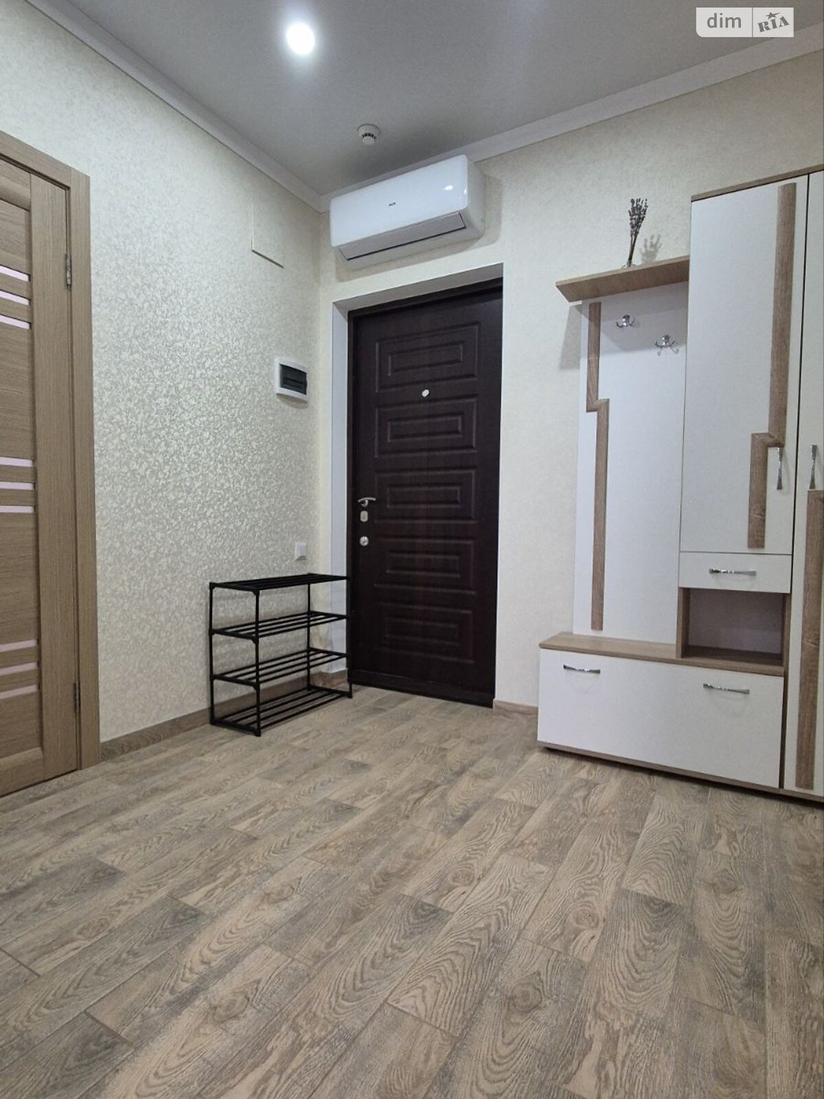 Продажа однокомнатной квартиры в Одессе, на ул. Академика Сахарова 3В, район Пересыпский фото 1