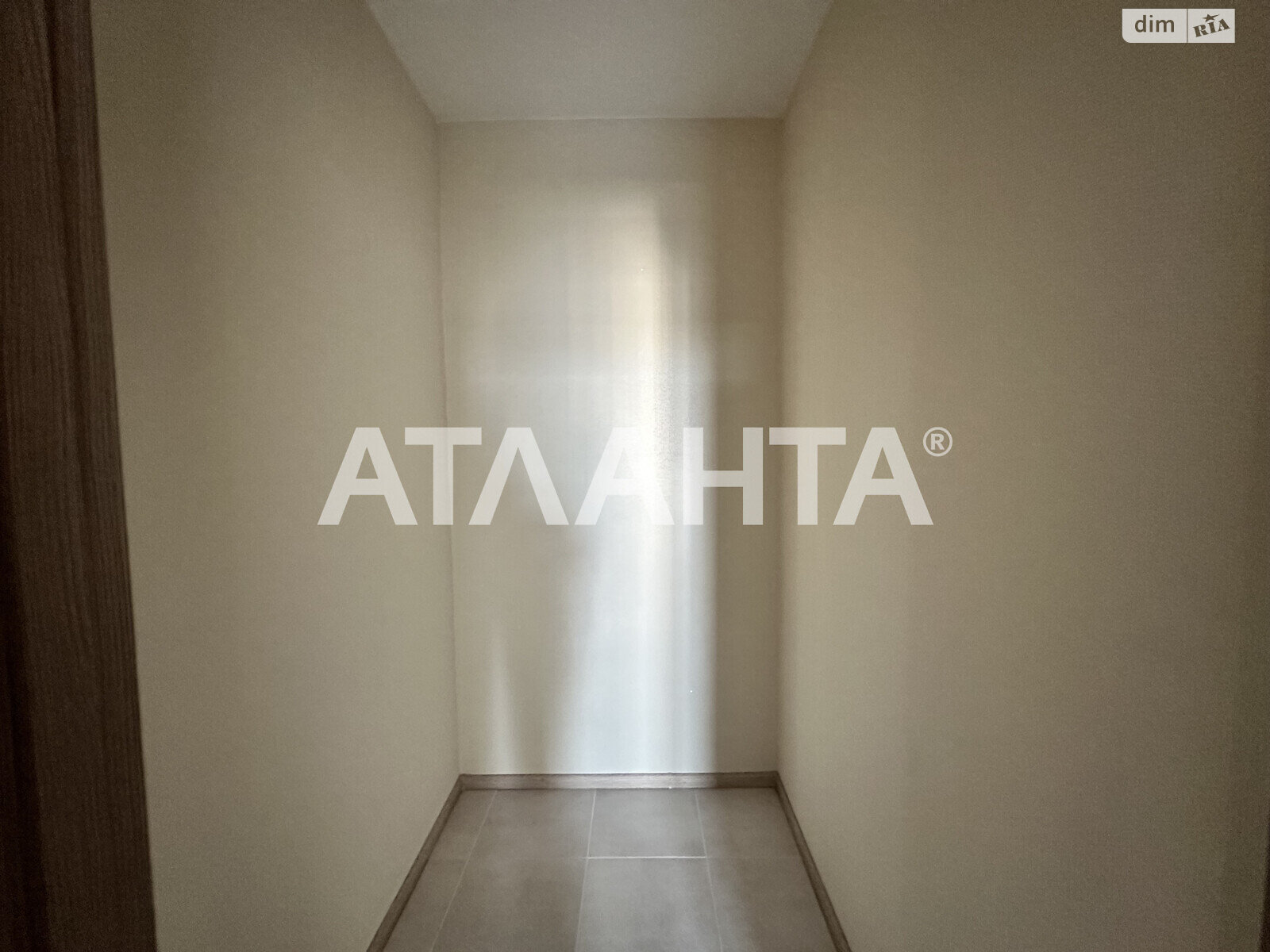Продажа трехкомнатной квартиры в Одессе, на ул. Виталия Нестеренко, район Пересыпский фото 1 Продажа трехкомнатной квартиры в Одессе, на ул. Виталия Нестеренко, район Пересыпский фото 1