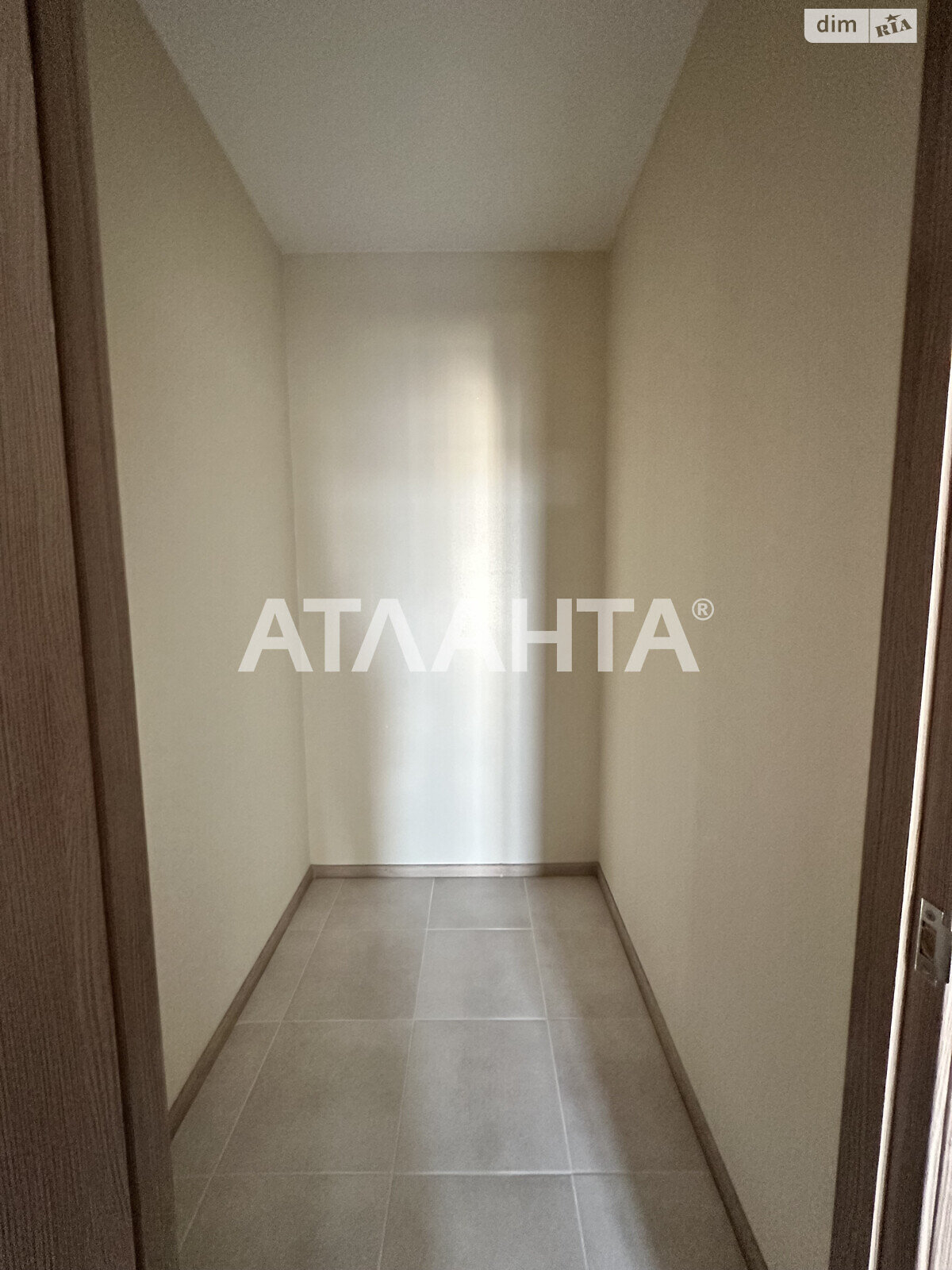 Продажа трехкомнатной квартиры в Одессе, на ул. Виталия Нестеренко, район Пересыпский фото 1 Продажа трехкомнатной квартиры в Одессе, на ул. Виталия Нестеренко, район Пересыпский фото 1