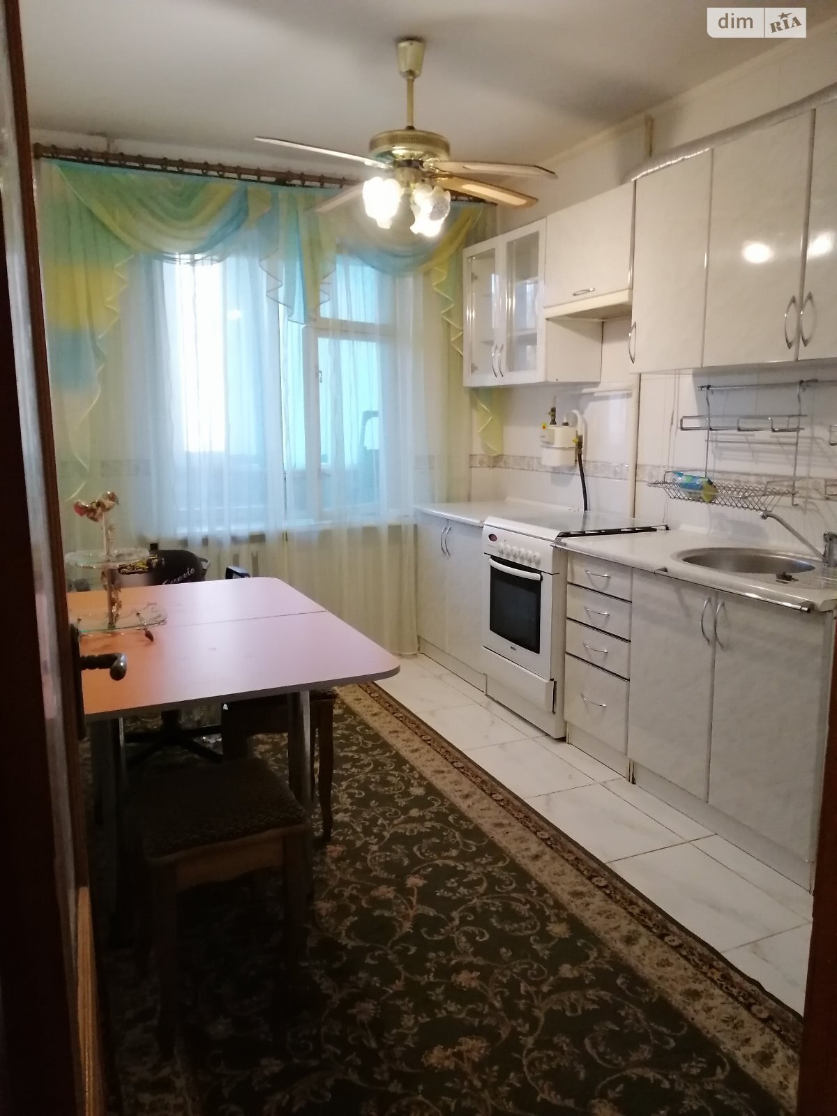 Продажа трехкомнатной квартиры в Одессе, на ул. Академика Заболотного 41, район Пересыпский фото 1