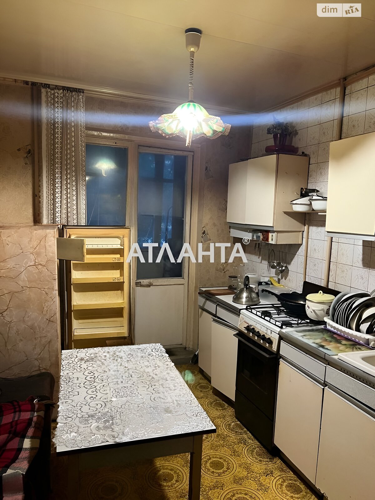 Продаж трикімнатної квартири в Одесі, на вул. Академіка Заболотного, район Пересипський фото 1 Продаж трикімнатної квартири в Одесі, на вул. Академіка Заболотного, район Пересипський фото 1