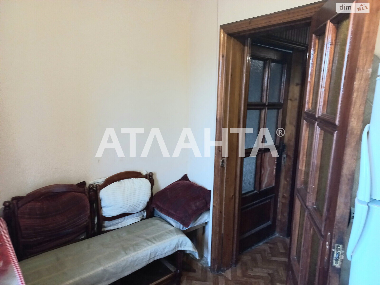 Продаж трикімнатної квартири в Одесі, на вул. Академіка Заболотного, район Пересипський фото 1 Продаж трикімнатної квартири в Одесі, на вул. Академіка Заболотного, район Пересипський фото 1