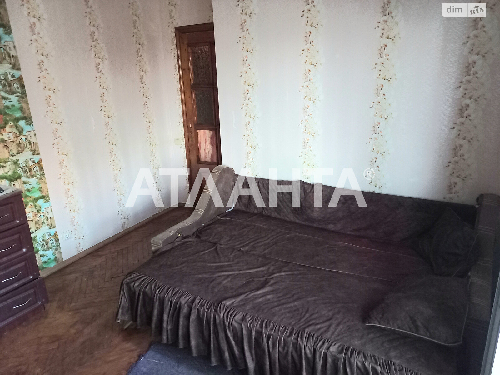 Продаж трикімнатної квартири в Одесі, на вул. Академіка Заболотного, район Пересипський фото 1 Продаж трикімнатної квартири в Одесі, на вул. Академіка Заболотного, район Пересипський фото 1