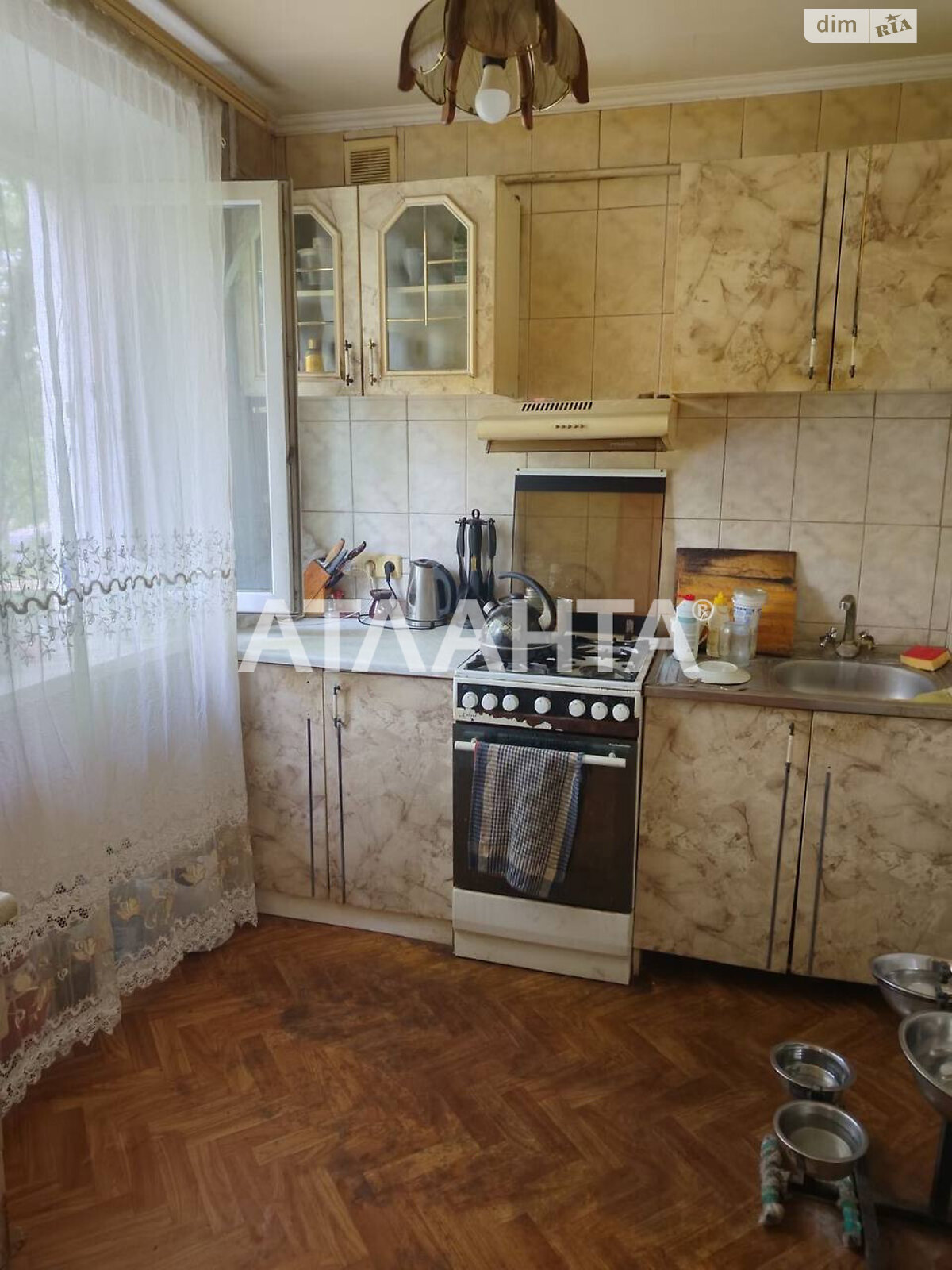 Продажа трехкомнатной квартиры в Одессе, на ул. Академика Заболотного, район Пересыпский фото 1 Продажа трехкомнатной квартиры в Одессе, на ул. Академика Заболотного, район Пересыпский фото 1
