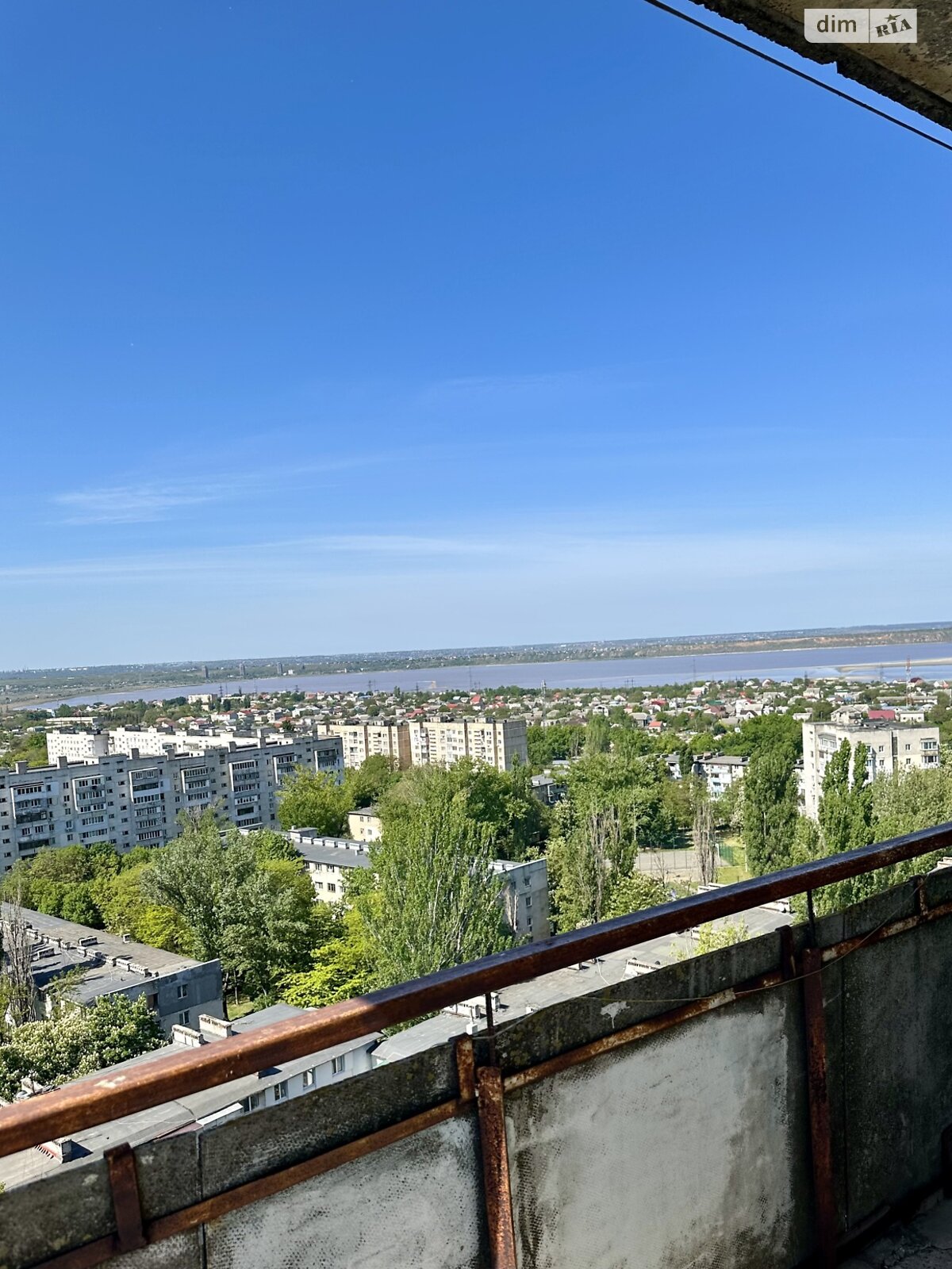Продаж трикімнатної квартири в Одесі, на вул. Академіка Заболотного, район Пересипський фото 1 Продаж трикімнатної квартири в Одесі, на вул. Академіка Заболотного, район Пересипський фото 1
