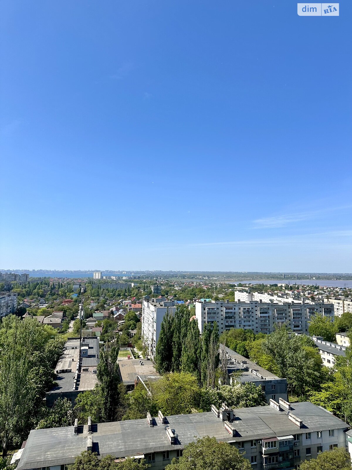 Продаж трикімнатної квартири в Одесі, на вул. Академіка Заболотного, район Пересипський фото 1 Продаж трикімнатної квартири в Одесі, на вул. Академіка Заболотного, район Пересипський фото 1