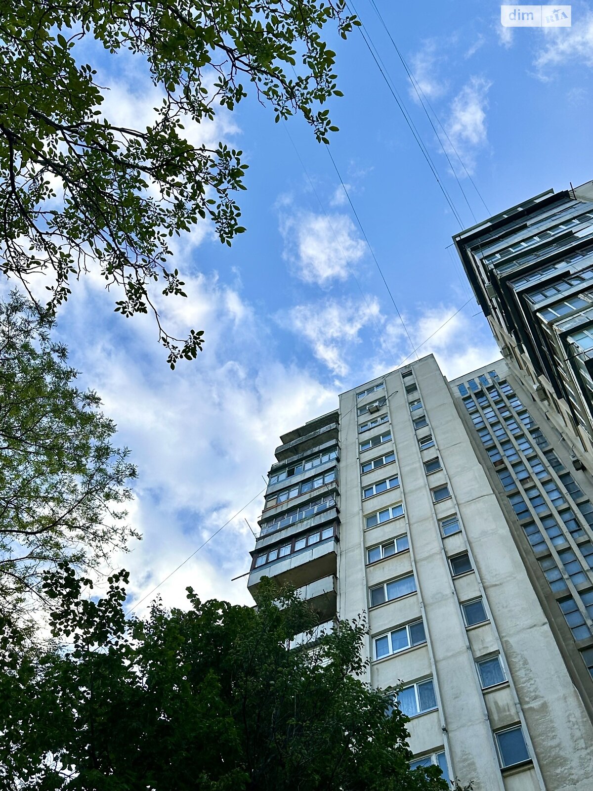 Продаж трикімнатної квартири в Одесі, на вул. Академіка Заболотного, район Пересипський фото 1 Продаж трикімнатної квартири в Одесі, на вул. Академіка Заболотного, район Пересипський фото 1