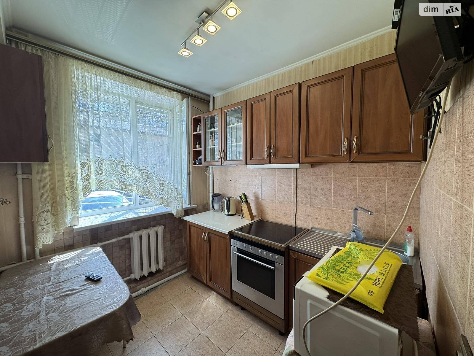 Продажа трехкомнатной квартиры в Одессе, на ул. Атамана Головатого 64В, район Пересыпский фото 1 Продажа трехкомнатной квартиры в Одессе, на ул. Атамана Головатого 64В, район Пересыпский фото 1