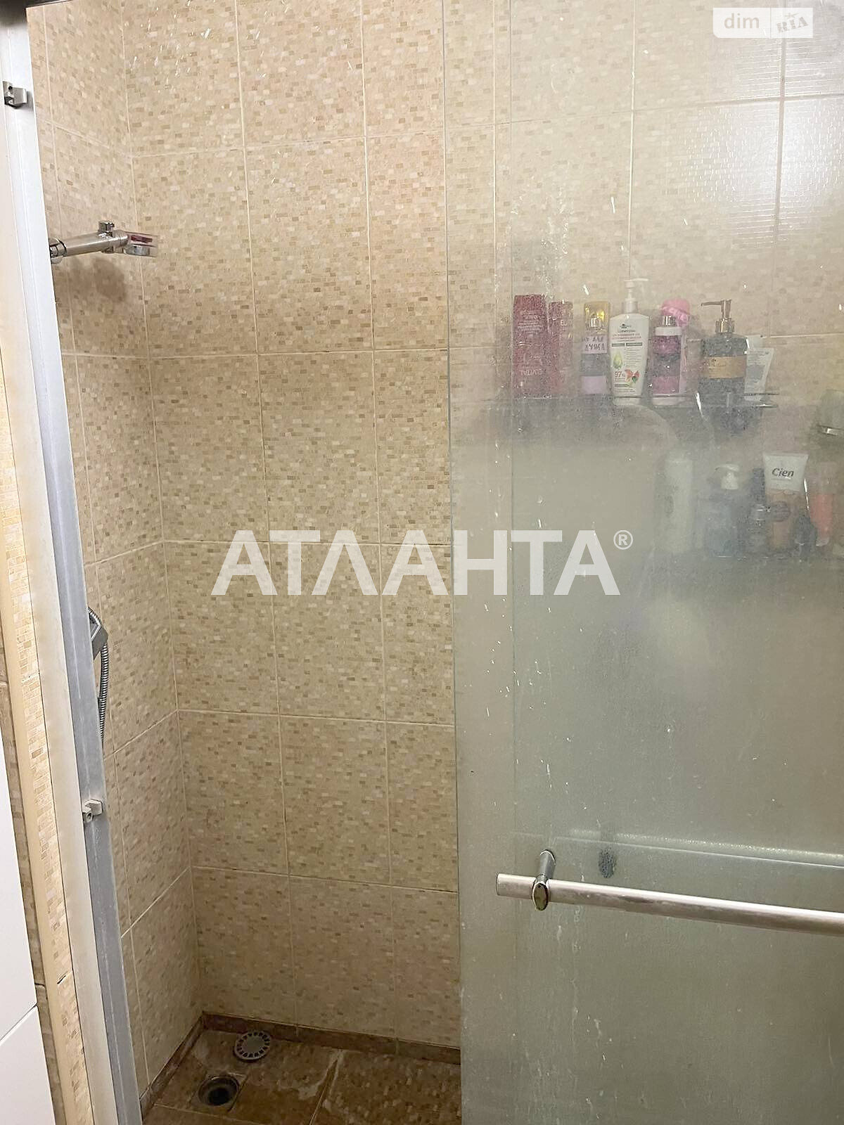 Продажа пятикомнатной квартиры в Одессе, на ул. Атамана Головатого, район Пересыпский фото 1 Продажа пятикомнатной квартиры в Одессе, на ул. Атамана Головатого, район Пересыпский фото 1