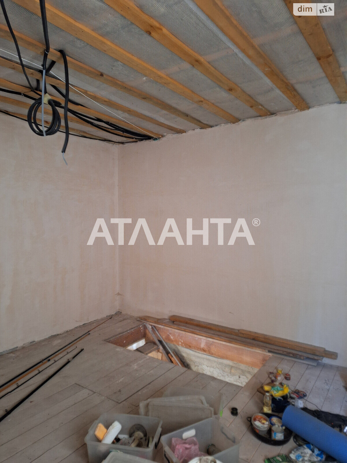 Продажа двухкомнатной квартиры в Одессе, на ул. Атамана Головатого, район Пересыпский фото 1 Продажа двухкомнатной квартиры в Одессе, на ул. Атамана Головатого, район Пересыпский фото 1