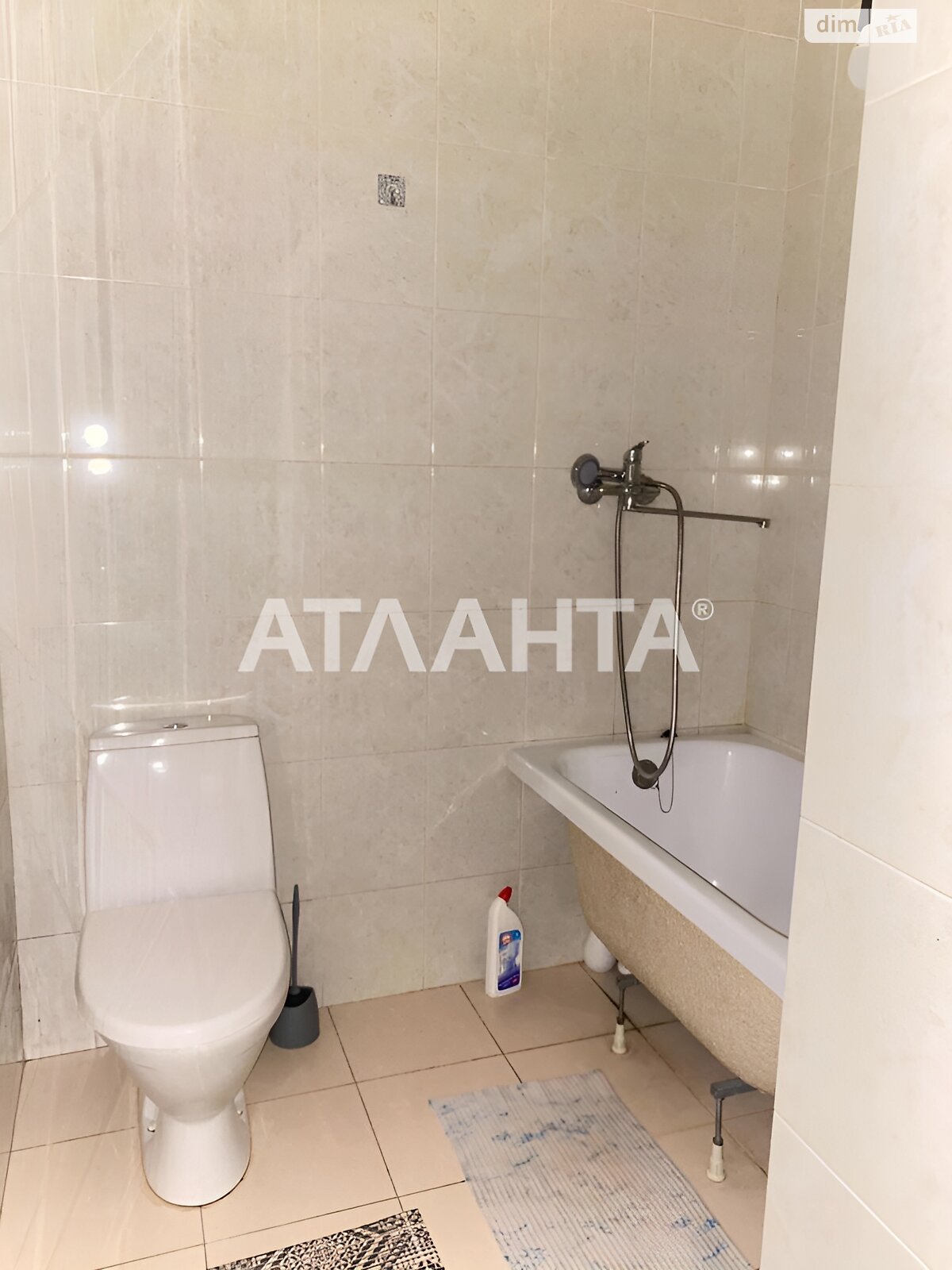 Продаж однокімнатної квартири в Одесі, на вул. Отамана Головатого, район Пересипський фото 1 Продаж однокімнатної квартири в Одесі, на вул. Отамана Головатого, район Пересипський фото 1