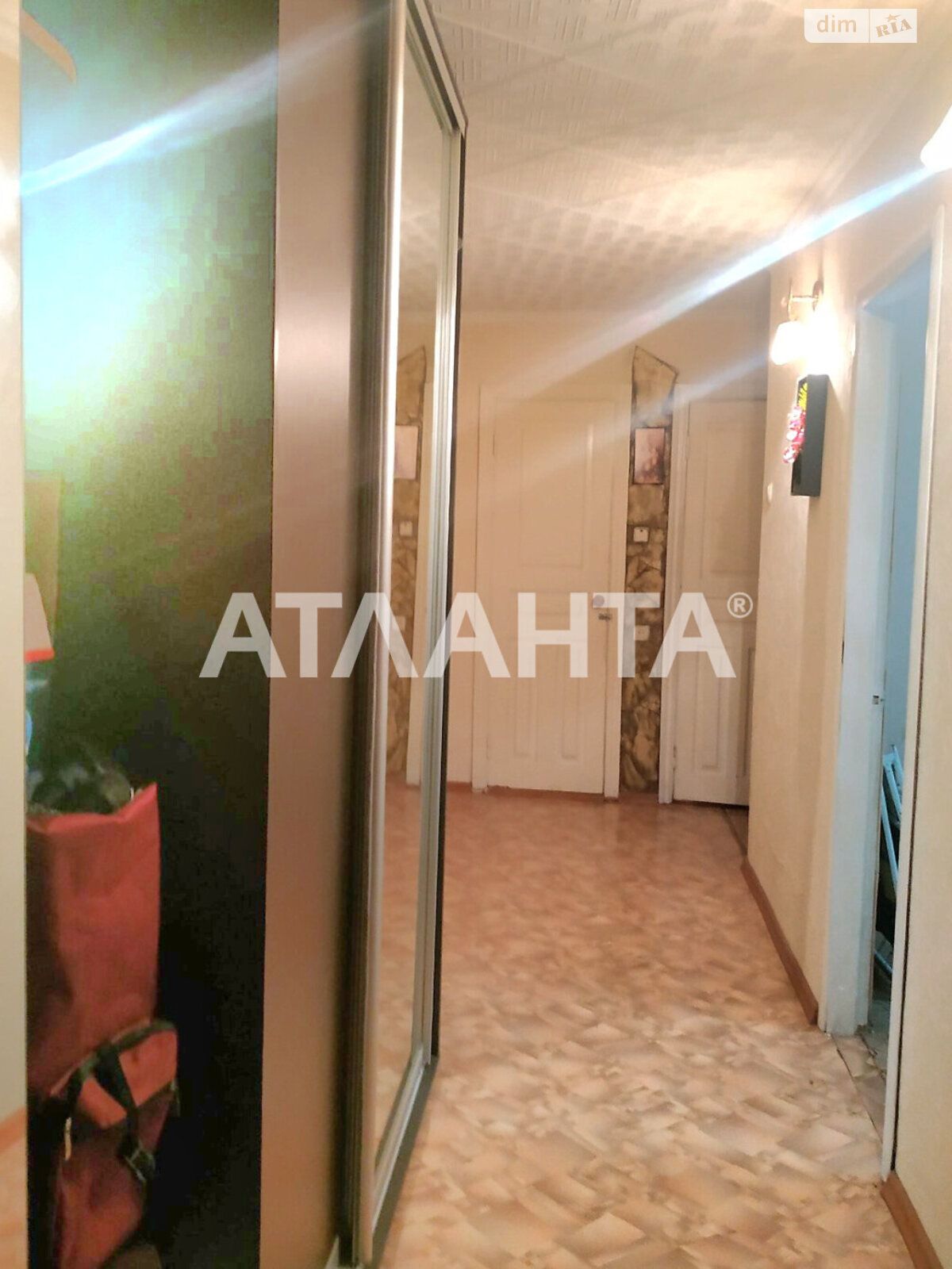 Продажа двухкомнатной квартиры в Одессе, на бул. Десантный, район Пересыпский фото 1 Продажа двухкомнатной квартиры в Одессе, на бул. Десантный, район Пересыпский фото 1