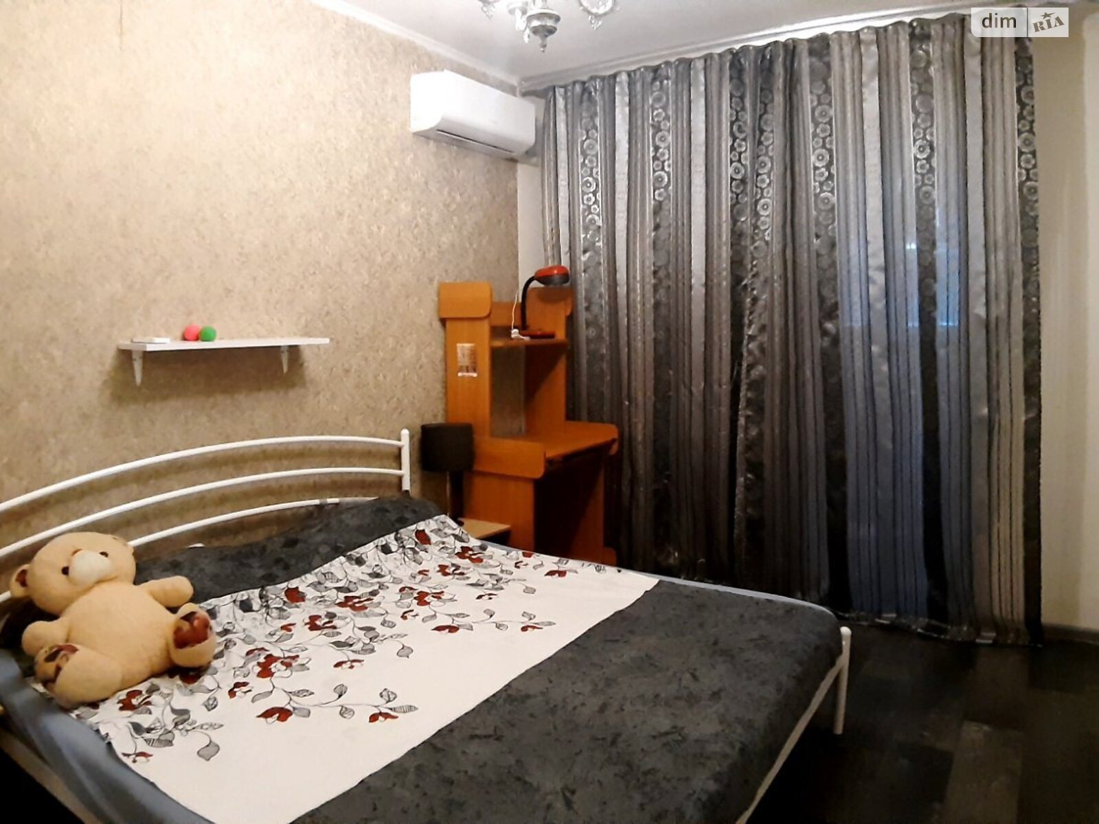 Продажа трехкомнатной квартиры в Одессе, на ул. Палия Семена, район Пересыпский фото 1 Продажа трехкомнатной квартиры в Одессе, на ул. Палия Семена, район Пересыпский фото 1
