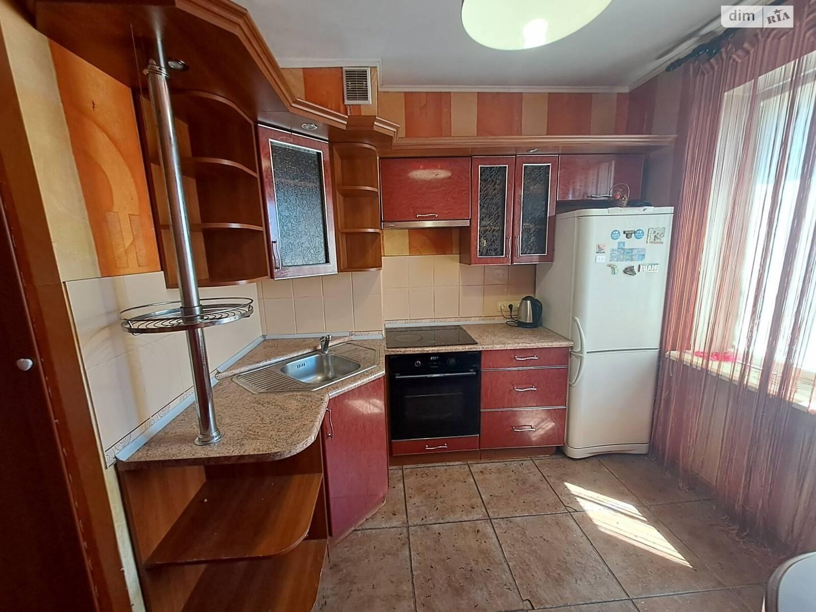 Продажа двухкомнатной квартиры в Одессе, на ул. Палия Семена, район Пересыпский фото 1 Продажа двухкомнатной квартиры в Одессе, на ул. Палия Семена, район Пересыпский фото 1