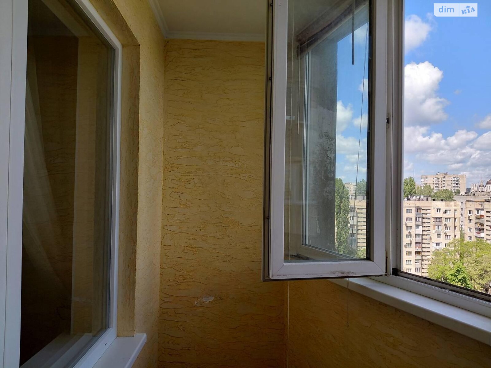 Продажа трехкомнатной квартиры в Одессе, на ул. Палия Семена, район Пересыпский фото 1 Продажа трехкомнатной квартиры в Одессе, на ул. Палия Семена, район Пересыпский фото 1