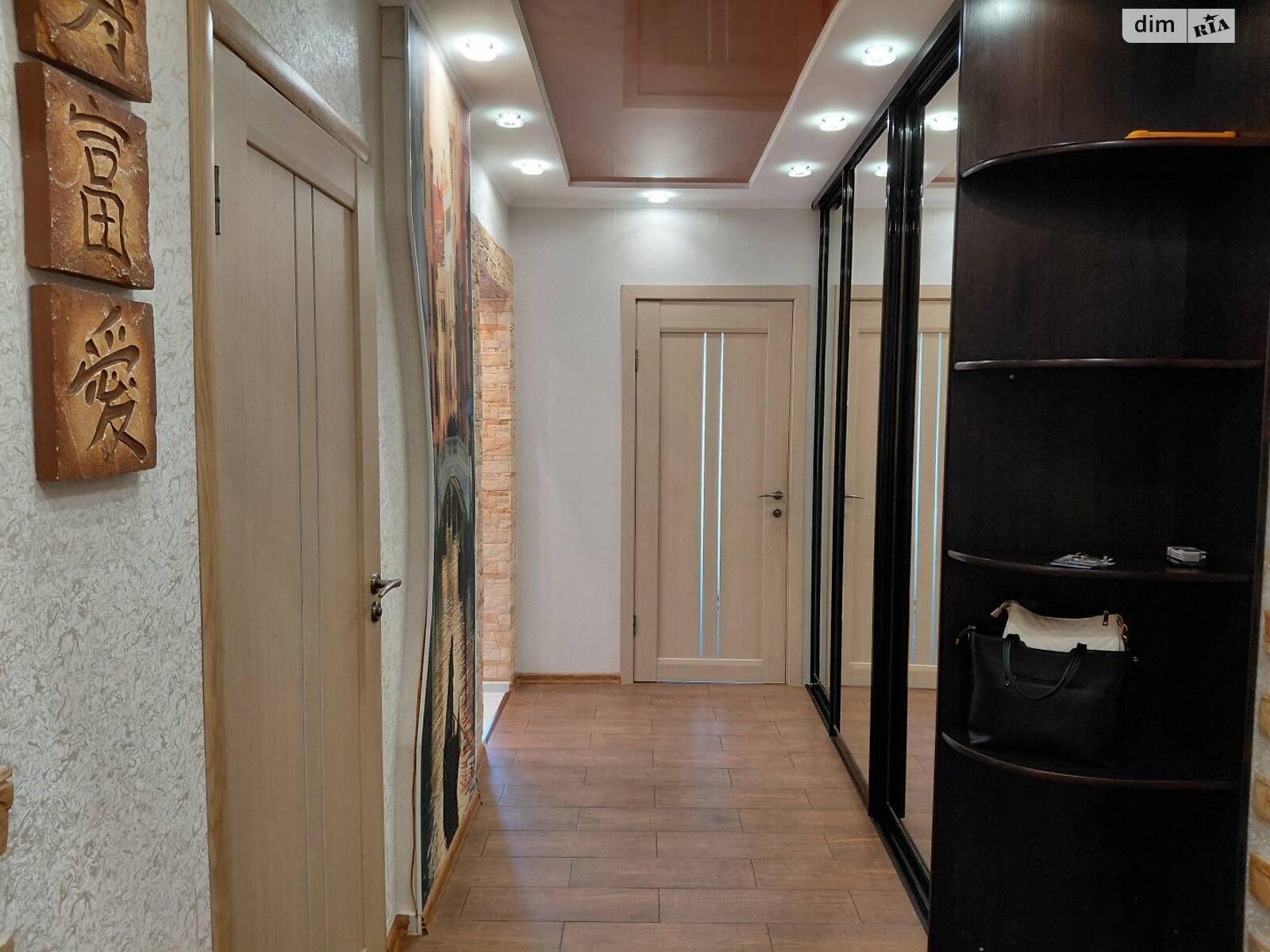 Продажа трехкомнатной квартиры в Одессе, на ул. Палия Семена, район Пересыпский фото 1 Продажа трехкомнатной квартиры в Одессе, на ул. Палия Семена, район Пересыпский фото 1