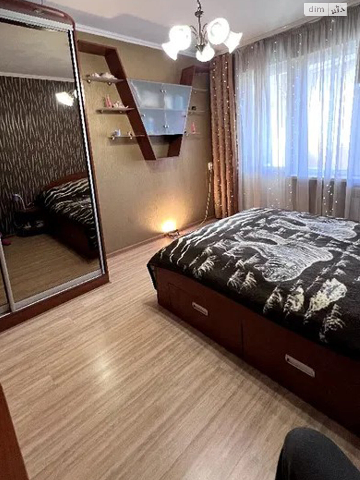 Продажа трехкомнатной квартиры в Одессе, на просп. Добровольского, район Пересыпский фото 1