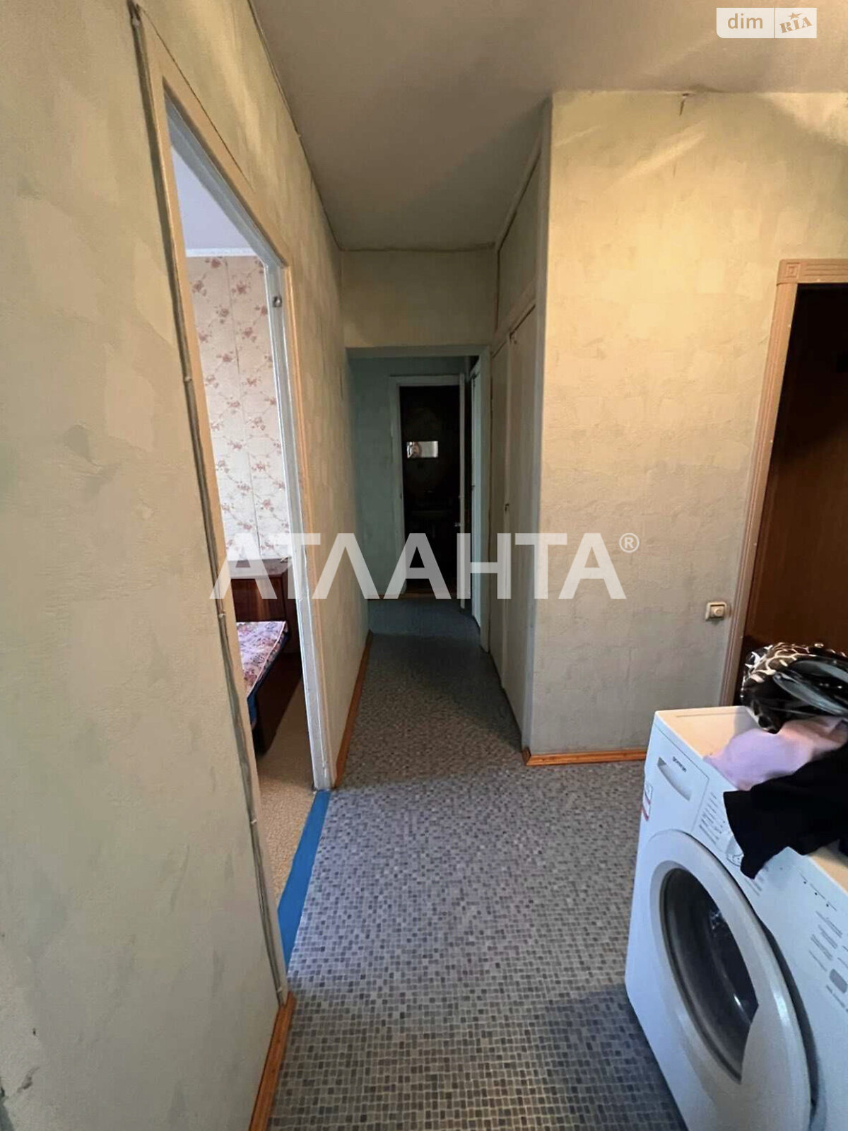 Продаж трикімнатної квартири в Одесі, на просп. Князя Володимира Великого, район Пересипський фото 1 Продаж трикімнатної квартири в Одесі, на просп. Князя Володимира Великого, район Пересипський фото 1