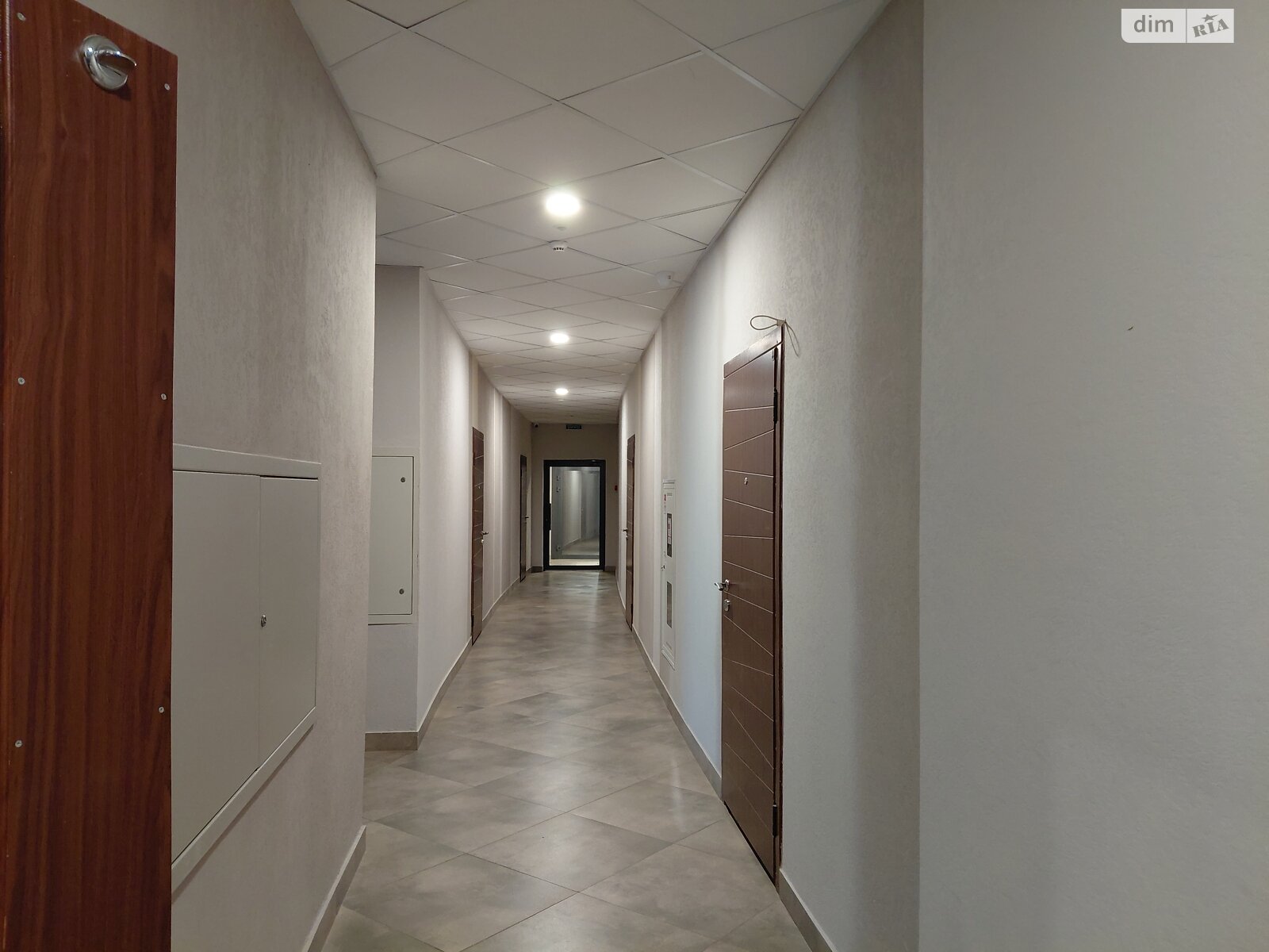 Продаж двокімнатної квартири в Одесі, на вул. Дружби народів, район Пересипський фото 1 Продаж двокімнатної квартири в Одесі, на вул. Дружби народів, район Пересипський фото 1