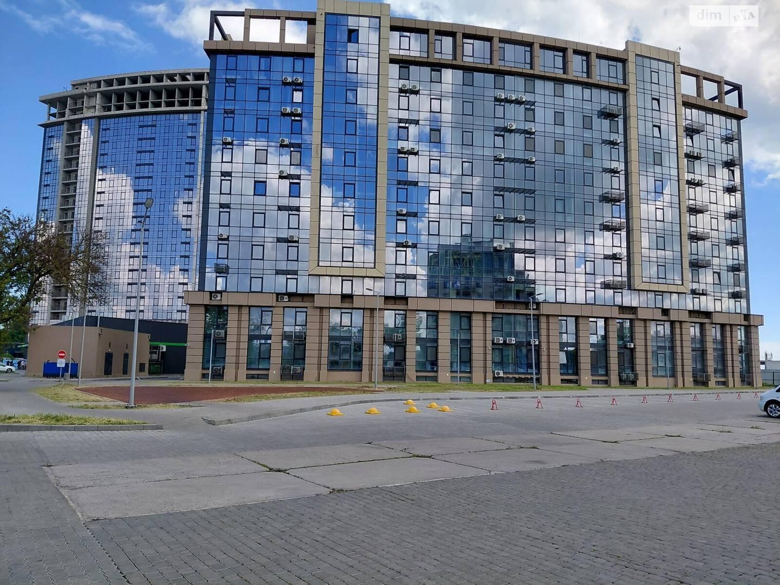 Продаж двокімнатної квартири в Фонтанці, на вул. Дружби народів, район Пересипський фото 1 Продаж двокімнатної квартири в Фонтанці, на вул. Дружби народів, район Пересипський фото 1