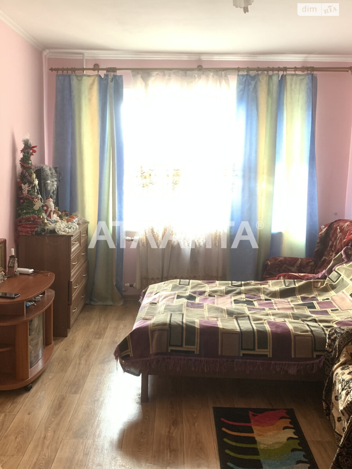 Продаж трикімнатної квартири в Одесі, на вул. Владислава Бувалкіна, район Пересипський фото 1 Продаж трикімнатної квартири в Одесі, на вул. Владислава Бувалкіна, район Пересипський фото 1