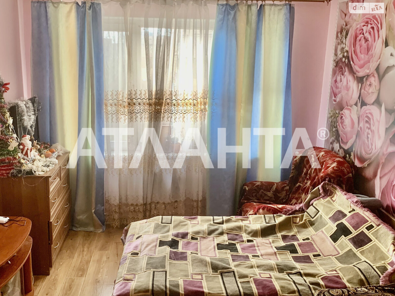 Продаж трикімнатної квартири в Одесі, на вул. Владислава Бувалкіна, район Пересипський фото 1 Продаж трикімнатної квартири в Одесі, на вул. Владислава Бувалкіна, район Пересипський фото 1