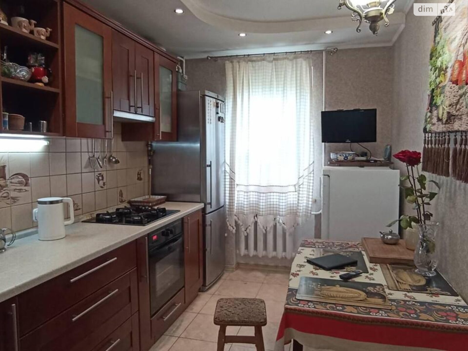 Продажа трехкомнатной квартиры в Одессе, на ул. Героев обороны Одессы, район Пересыпский фото 1