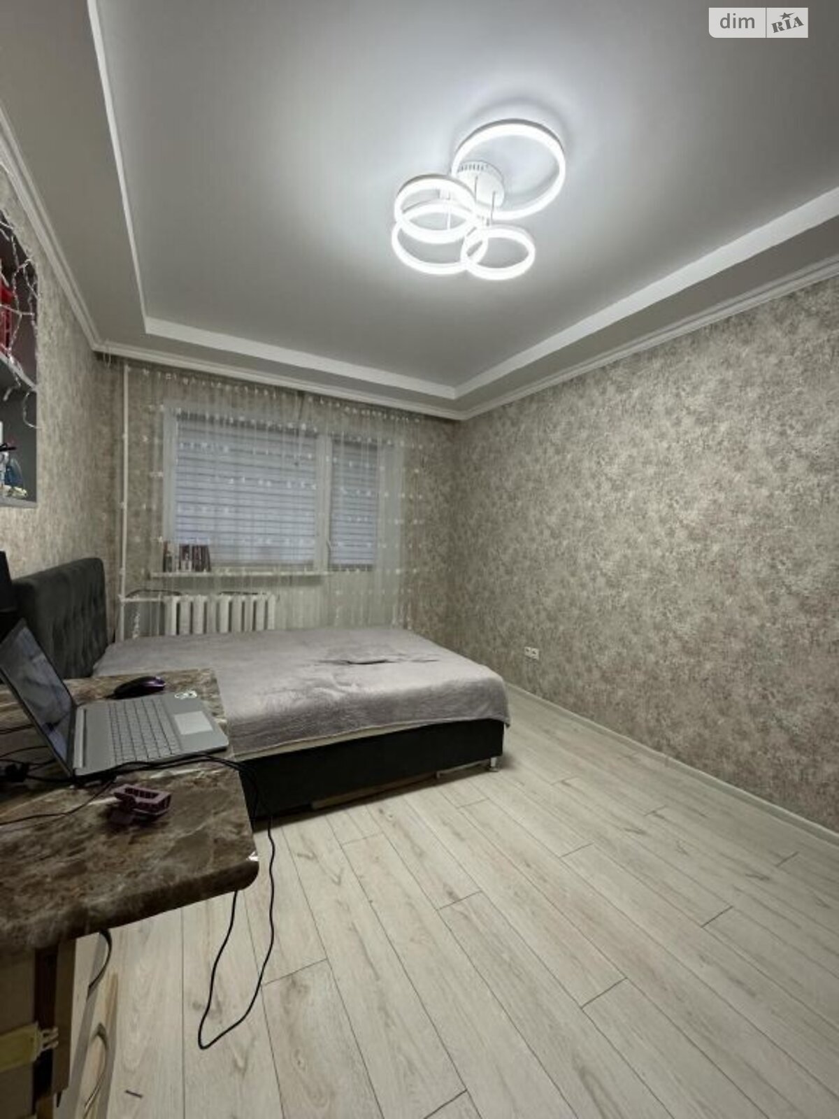 Продаж однокімнатної квартири в Одесі, на вул. Жоліо-Кюрі 24, район Пересипський фото 1