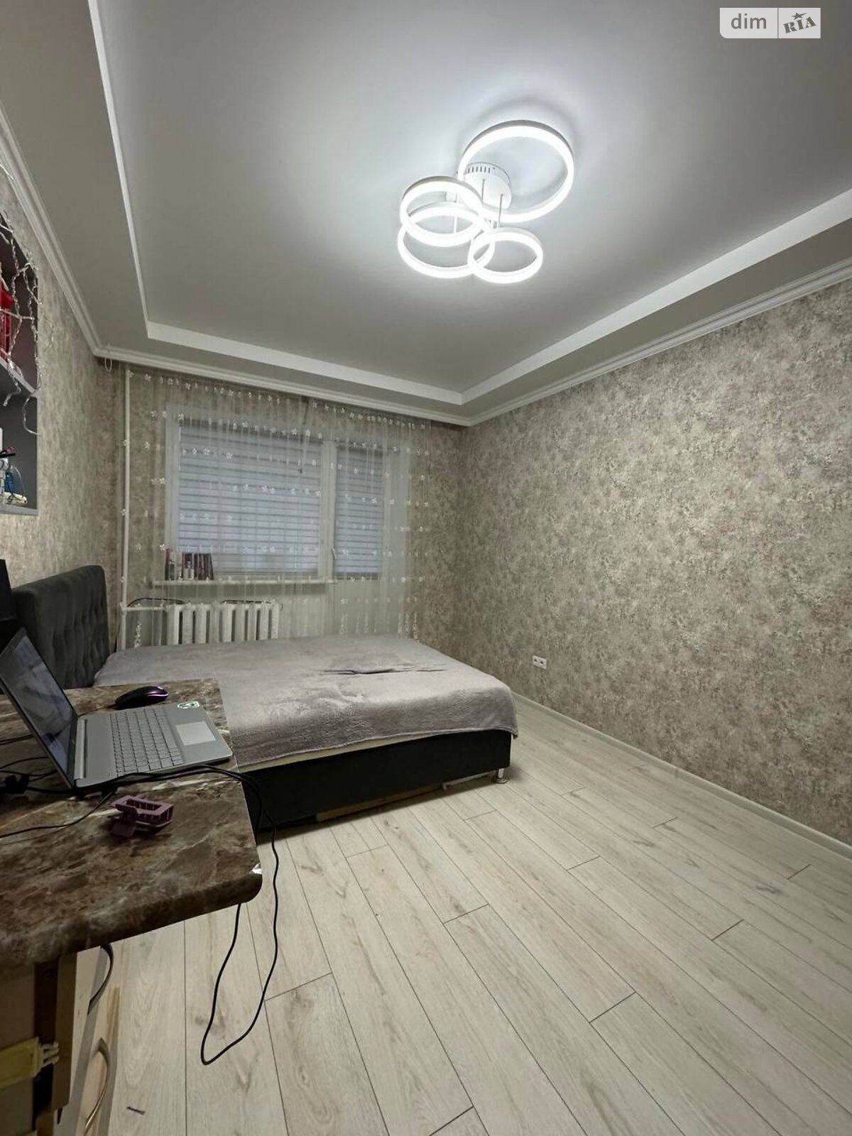 Продаж однокімнатної квартири в Одесі, на вул. Жоліо-Кюрі, район Пересипський фото 1