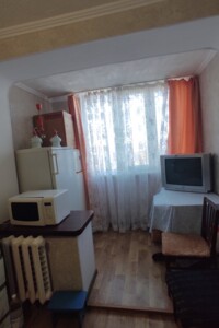 Продаж однокімнатної квартири в Одесі, на вул. Жоліо-Кюрі 52, район Пересипський фото 2