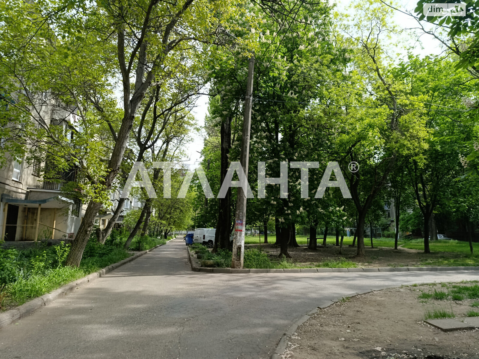 Продаж трикімнатної квартири в Одесі, на вул. Жоліо-Кюрі, район Пересипський фото 1 Продаж трикімнатної квартири в Одесі, на вул. Жоліо-Кюрі, район Пересипський фото 1