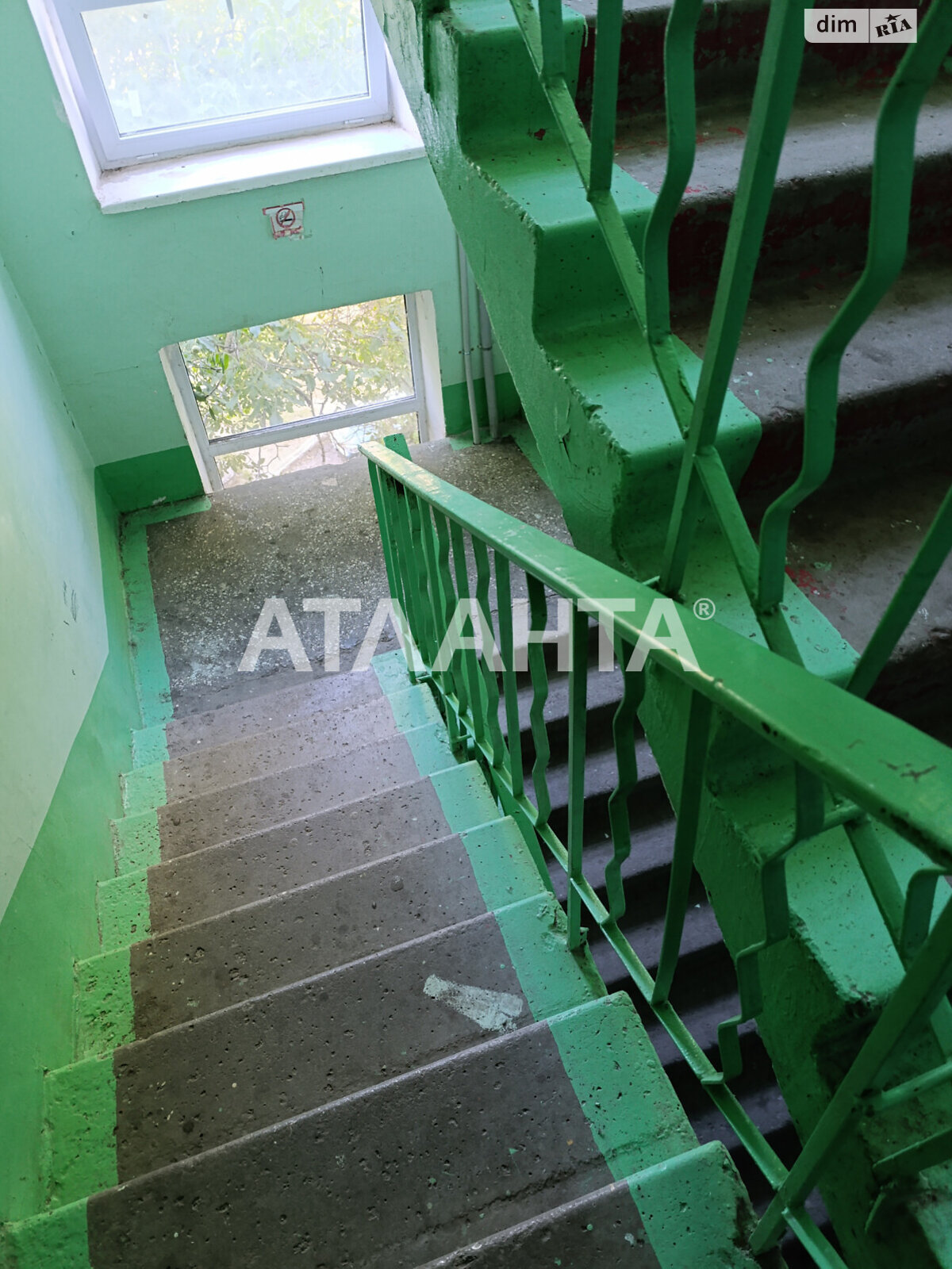 Продаж трикімнатної квартири в Одесі, на вул. Жоліо-Кюрі, район Пересипський фото 1 Продаж трикімнатної квартири в Одесі, на вул. Жоліо-Кюрі, район Пересипський фото 1
