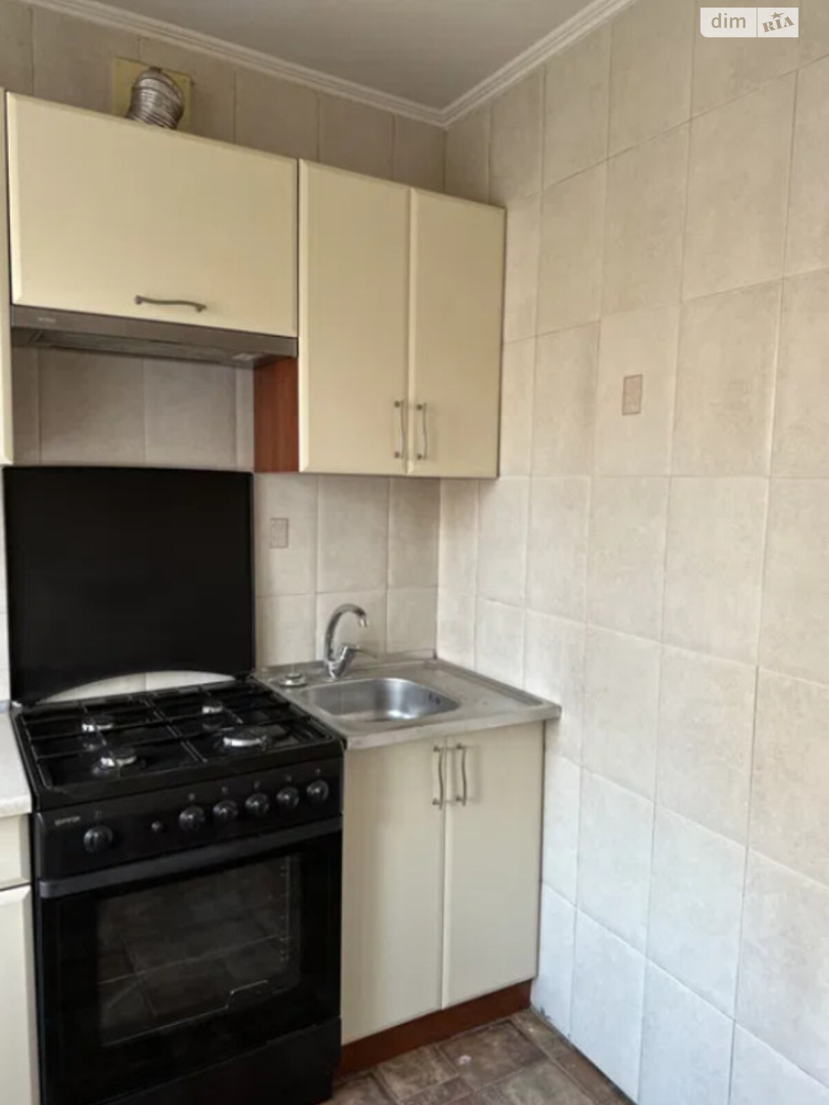Продаж двокімнатної квартири в Одесі, на вул. Капітана Кузнецова 93, район Пересипський фото 1 Продаж двокімнатної квартири в Одесі, на вул. Капітана Кузнецова 93, район Пересипський фото 1