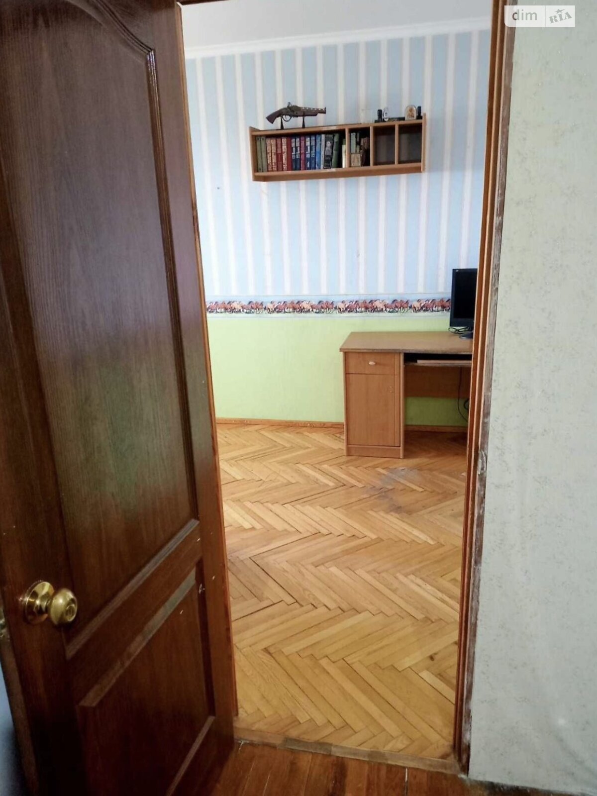 Продажа трехкомнатной квартиры в Одессе, на просп. Князя Владимира Великого 70, район Пересыпский фото 1 Продажа трехкомнатной квартиры в Одессе, на просп. Князя Владимира Великого 70, район Пересыпский фото 1
