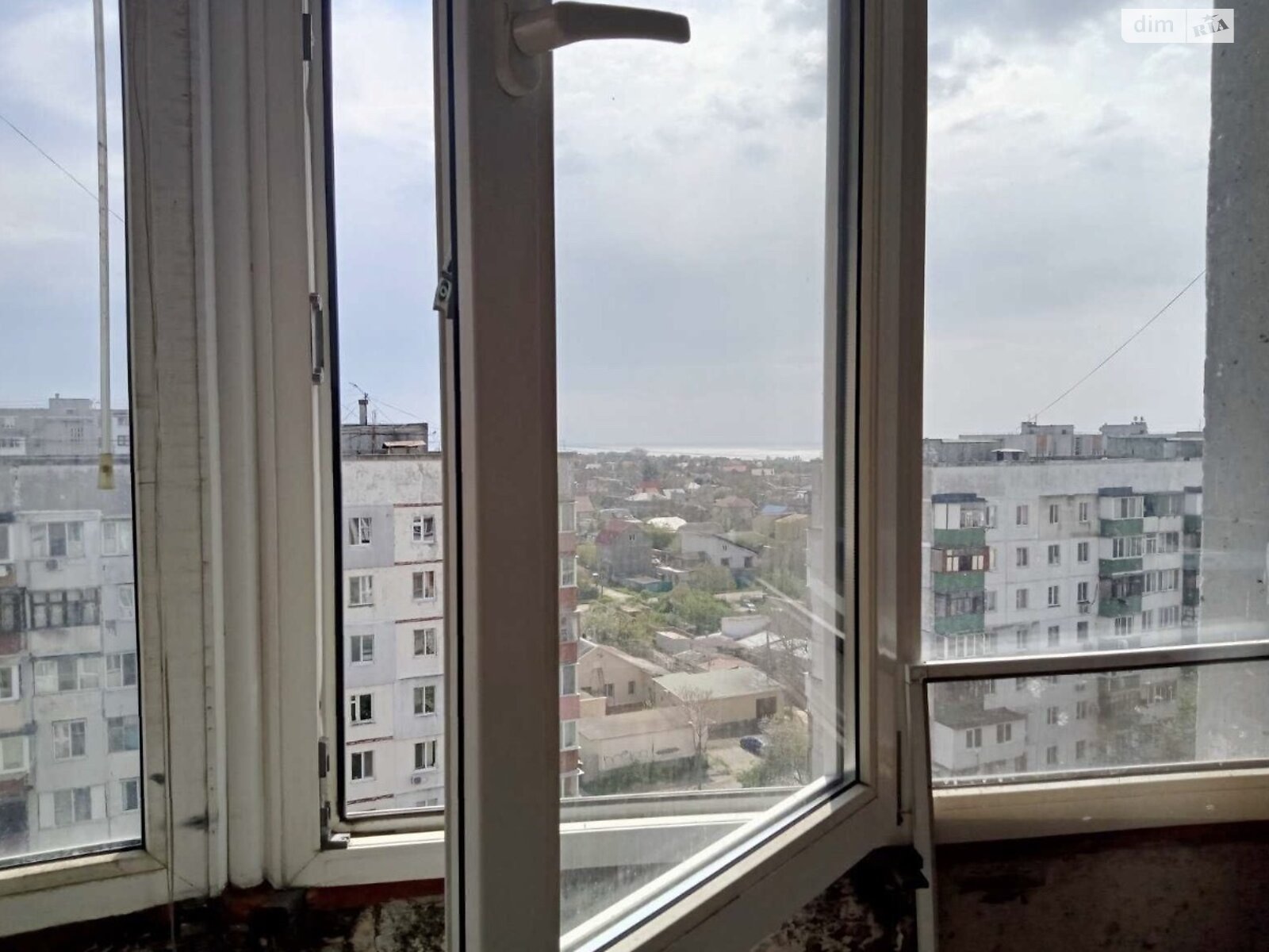 Продажа трехкомнатной квартиры в Одессе, на просп. Князя Владимира Великого 70, район Пересыпский фото 1 Продажа трехкомнатной квартиры в Одессе, на просп. Князя Владимира Великого 70, район Пересыпский фото 1