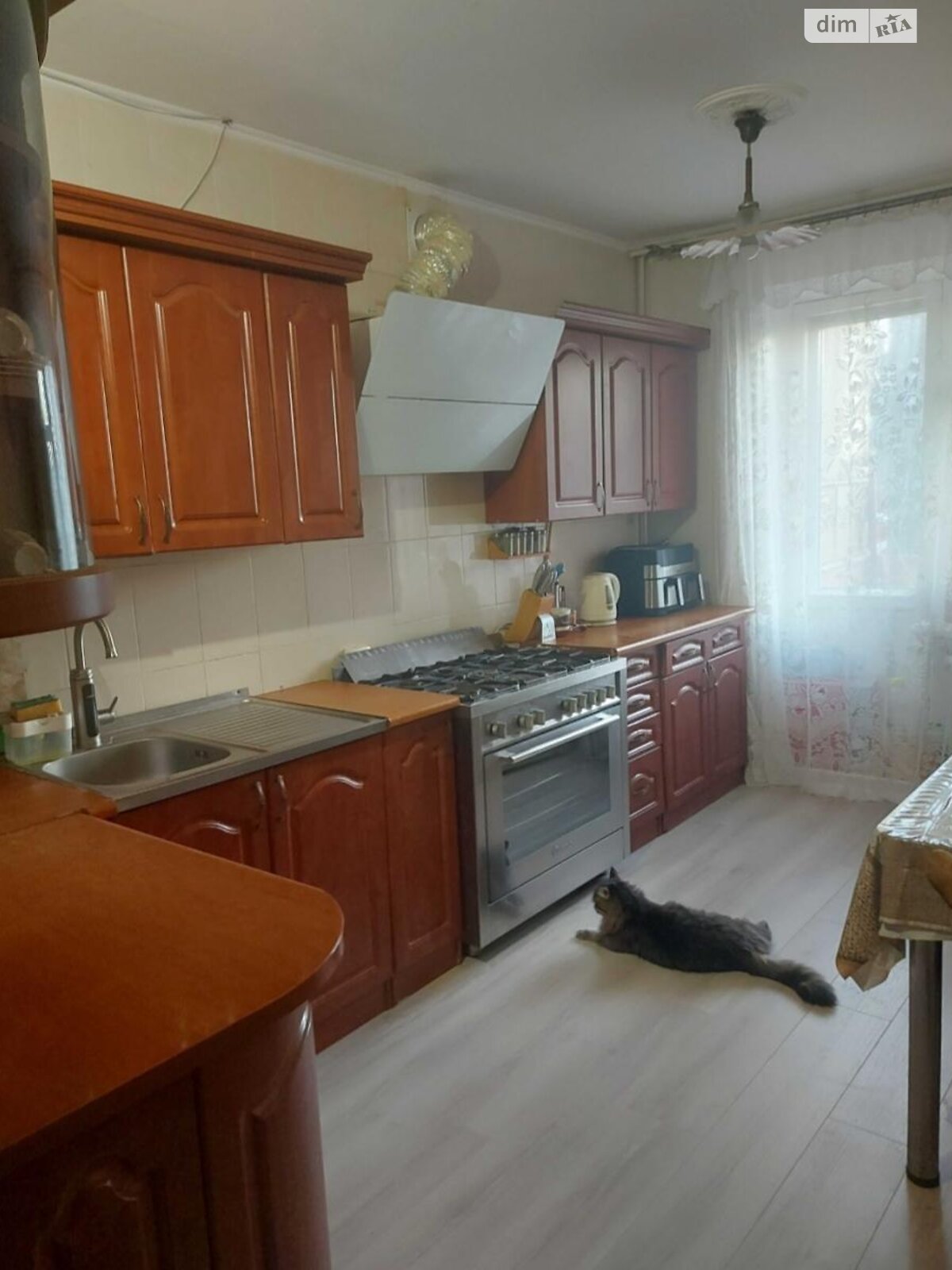 Продажа трехкомнатной квартиры в Одессе, на ул. Линия 10-я 159, район Пересыпский фото 1 Продажа трехкомнатной квартиры в Одессе, на ул. Линия 10-я 159, район Пересыпский фото 1