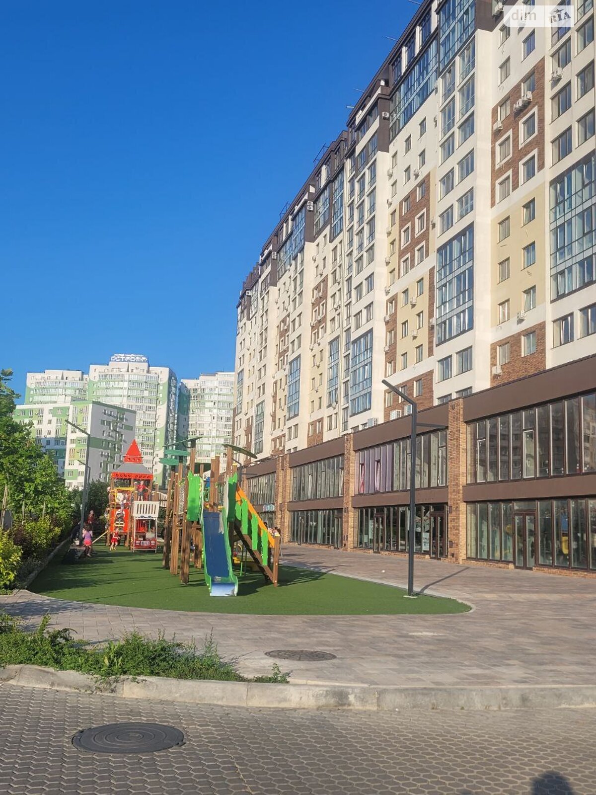 Продажа трехкомнатной квартиры в Одессе, на ул. Марсельская, район Пересыпский фото 1