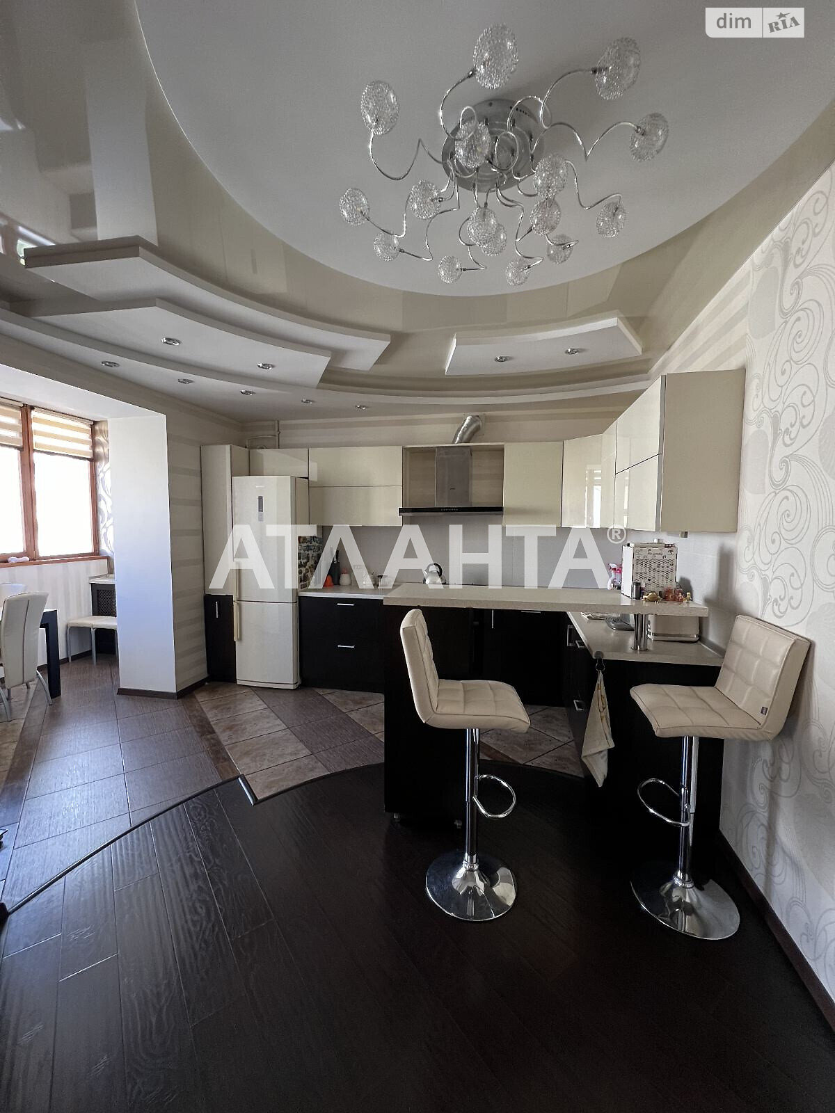 Продажа трехкомнатной квартиры в Одессе, на ул. Марсельская, район Пересыпский фото 1 Продажа трехкомнатной квартиры в Одессе, на ул. Марсельская, район Пересыпский фото 1