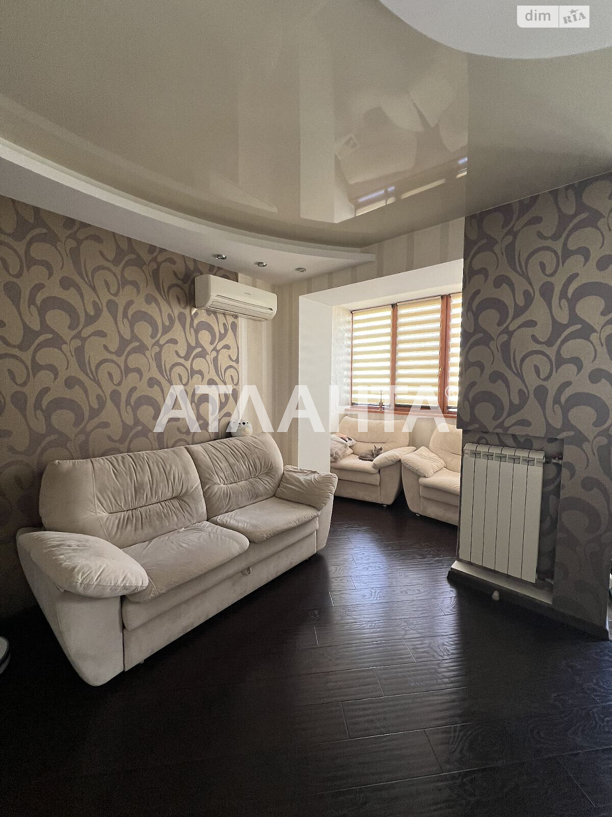Продажа трехкомнатной квартиры в Одессе, на ул. Марсельская, район Пересыпский фото 1 Продажа трехкомнатной квартиры в Одессе, на ул. Марсельская, район Пересыпский фото 1