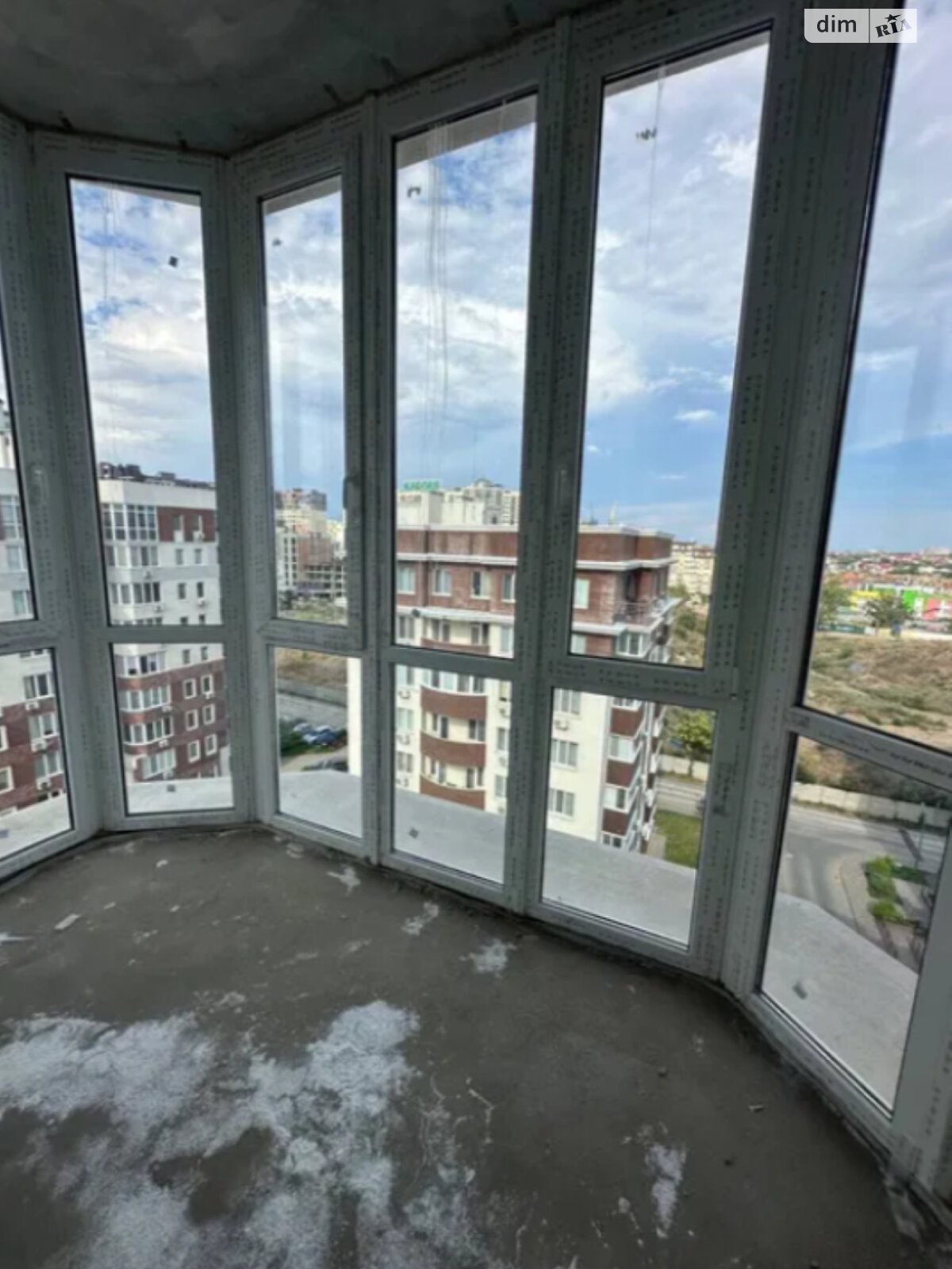 Продаж трикімнатної квартири в Одесі, на дор. Миколаївська, район Пересипський фото 1 Продаж трикімнатної квартири в Одесі, на дор. Миколаївська, район Пересипський фото 1