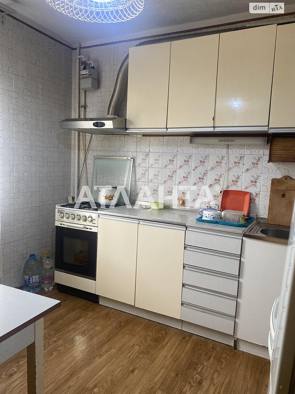 Продажа двухкомнатной квартиры в Одессе, на 7-я ул. Пересыпская, район Пересыпский фото 1 Продажа двухкомнатной квартиры в Одессе, на 7-я ул. Пересыпская, район Пересыпский фото 1